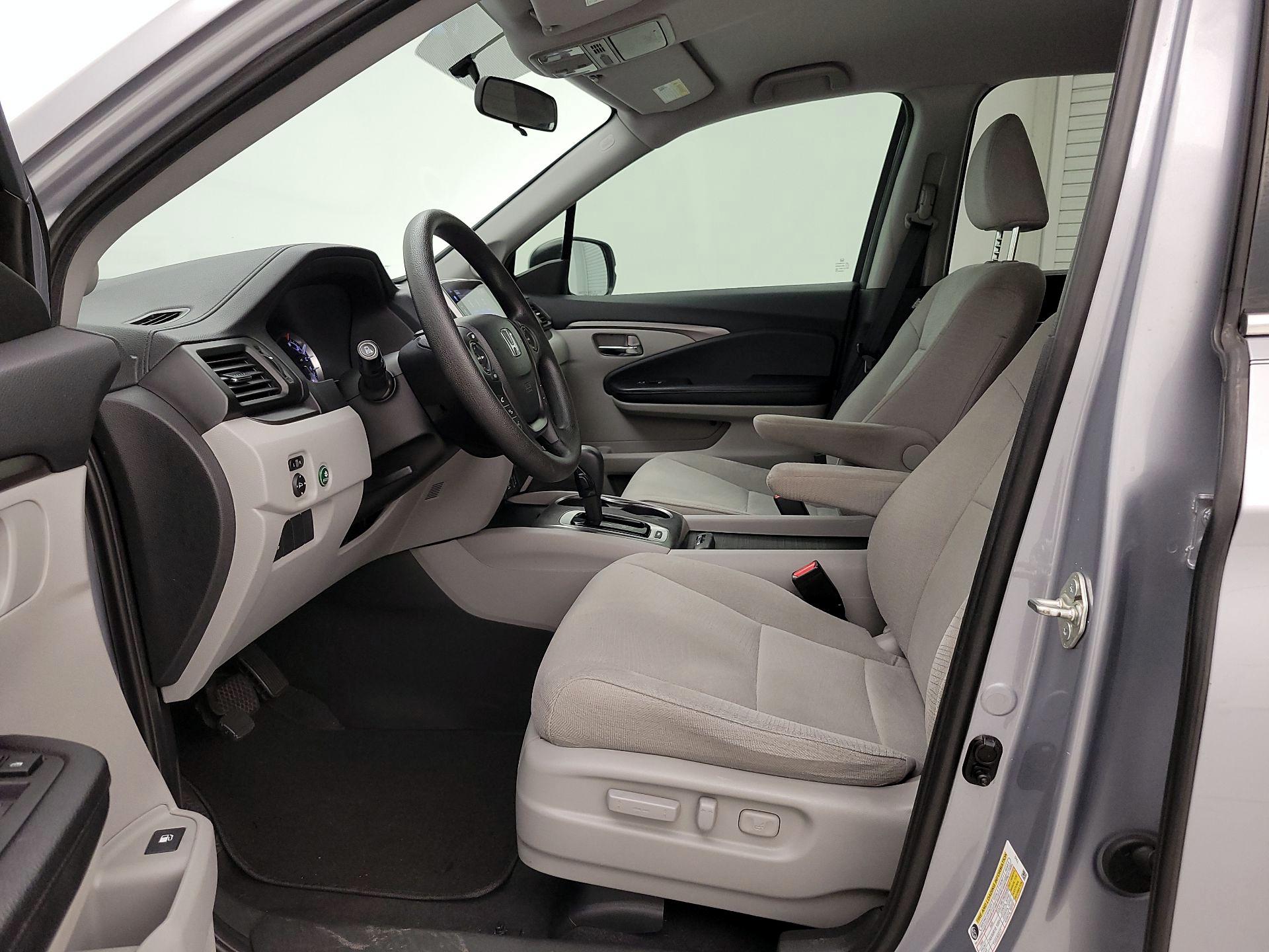 Thumbnail: 2018 Honda Pilot - 11