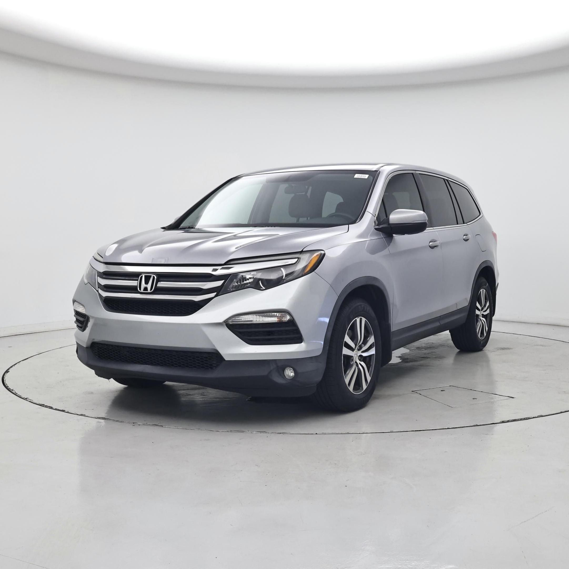 Thumbnail: 2018 Honda Pilot - 4