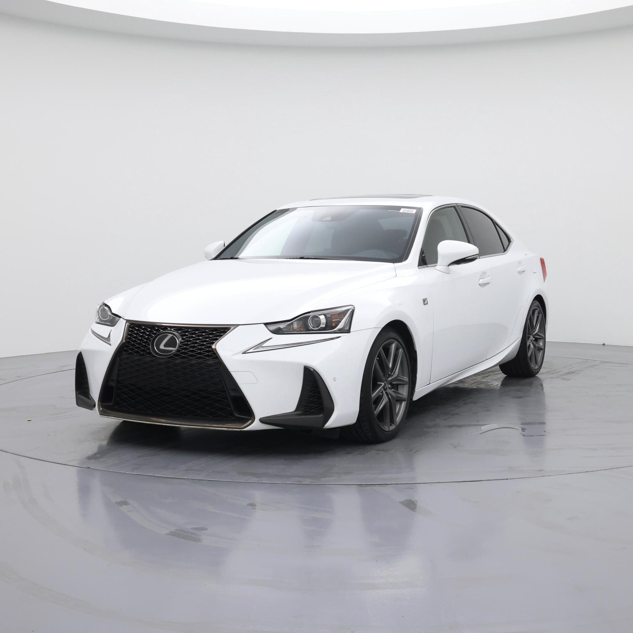 Thumbnail: 2018 Lexus IS - 4