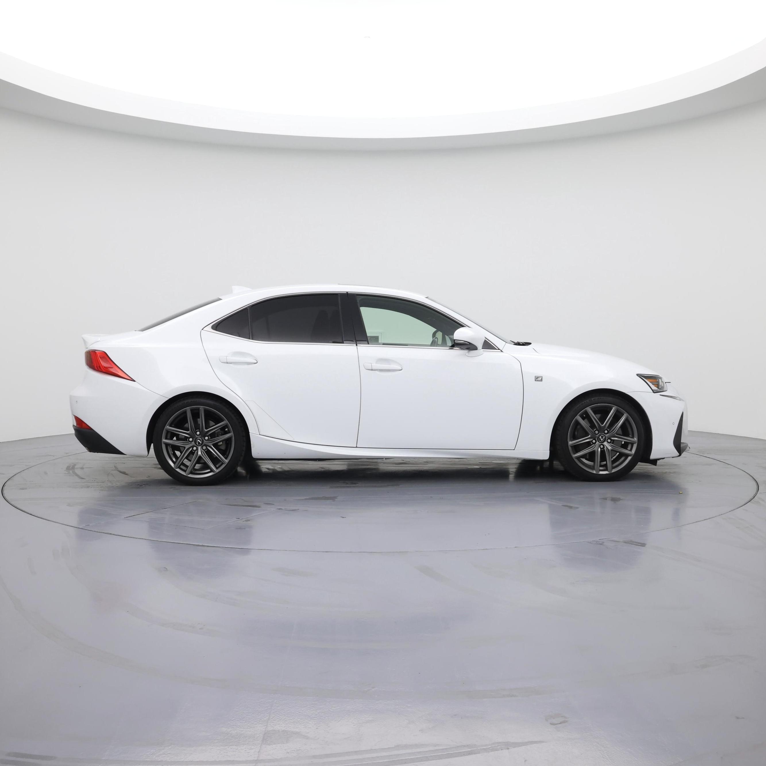 Thumbnail: 2018 Lexus IS - 7