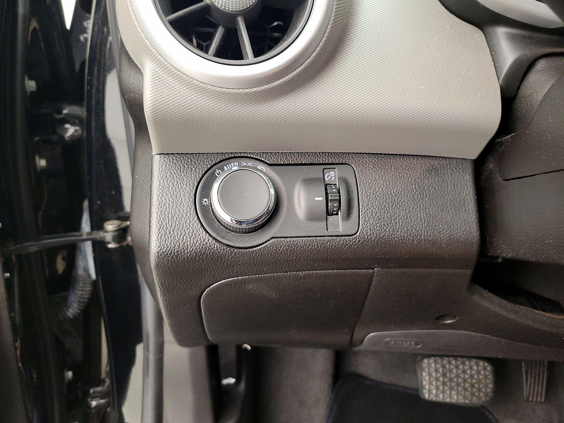 Thumbnail: 2017 Chevrolet Sonic - 13