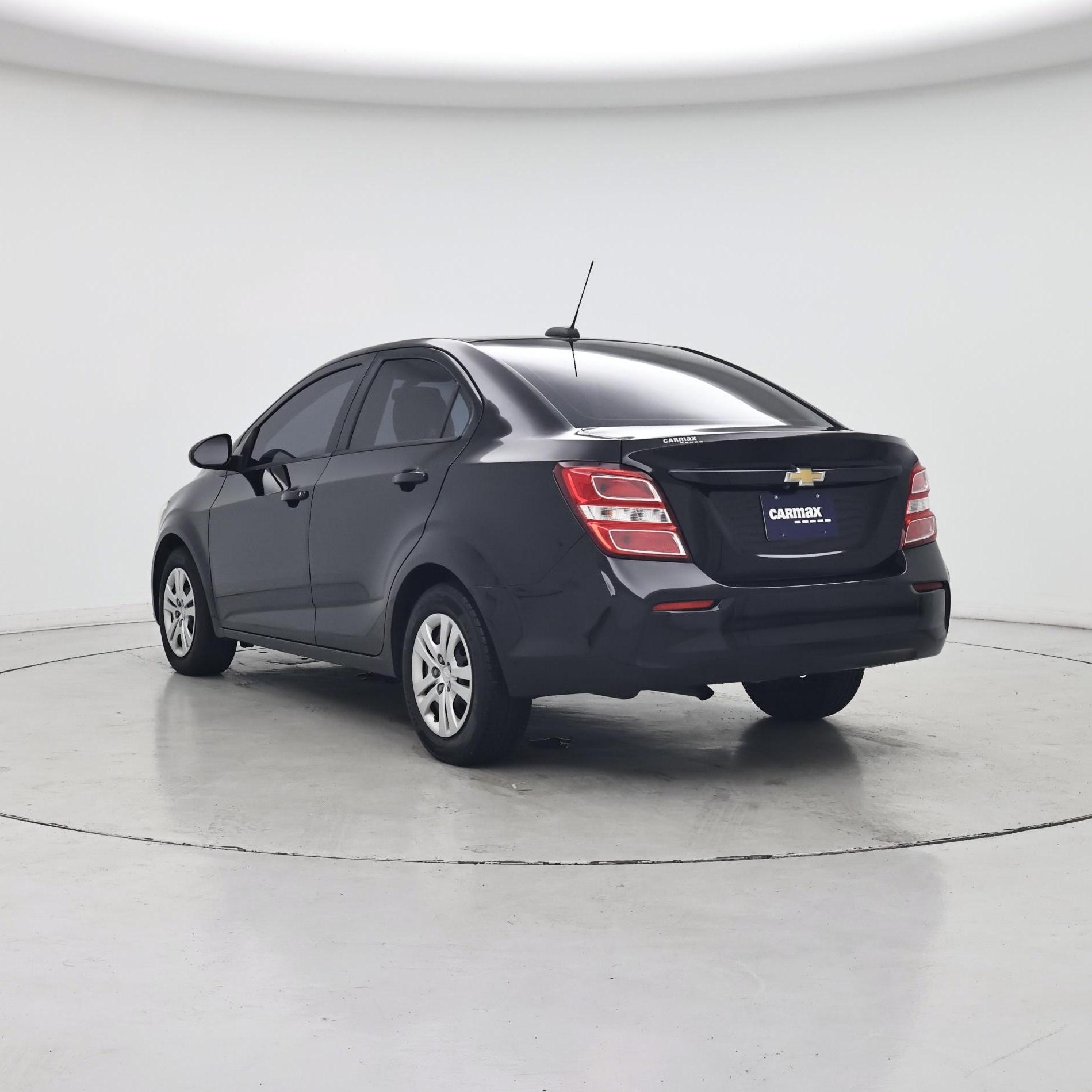 Thumbnail: 2017 Chevrolet Sonic - 2