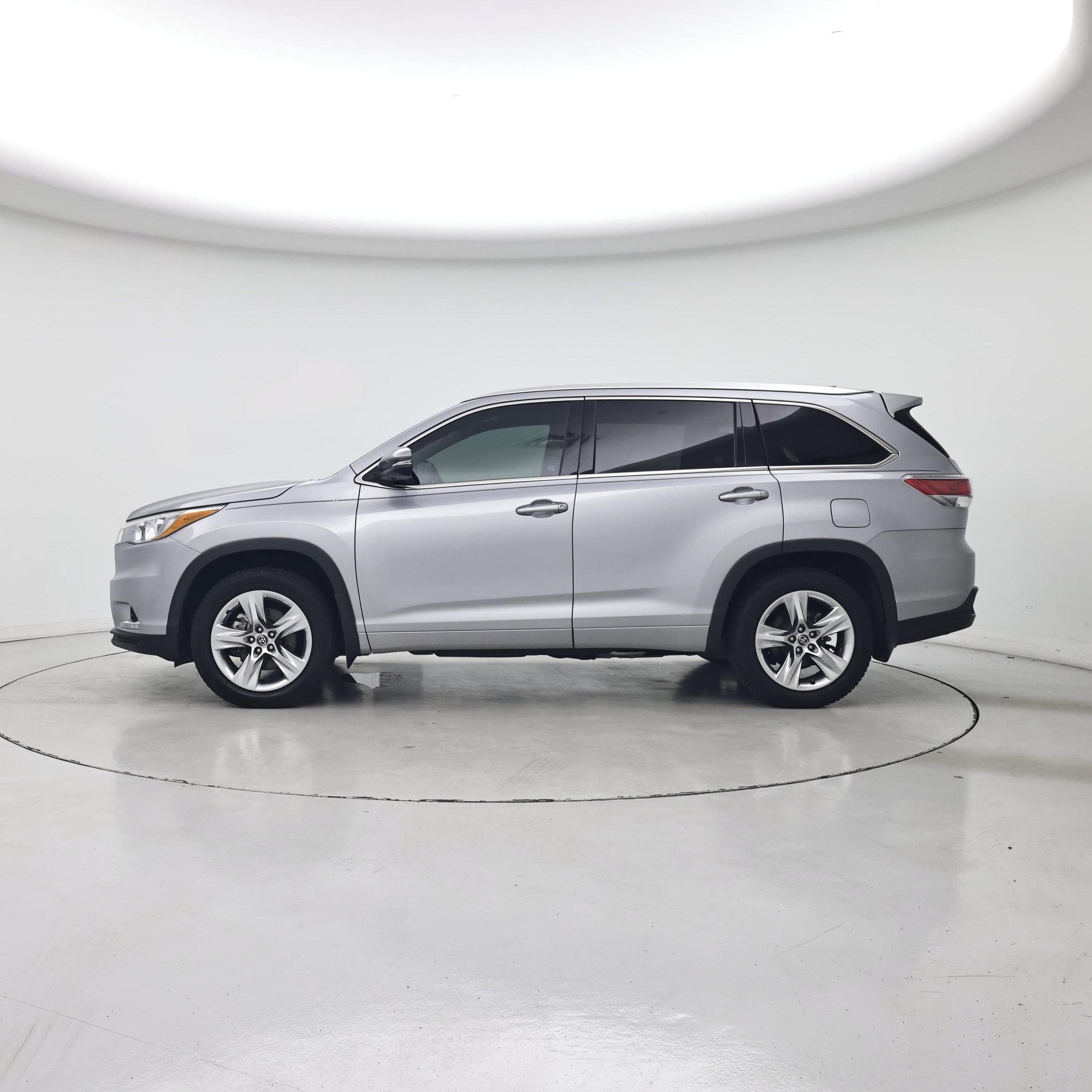 Thumbnail: 2014 Toyota Highlander - 3