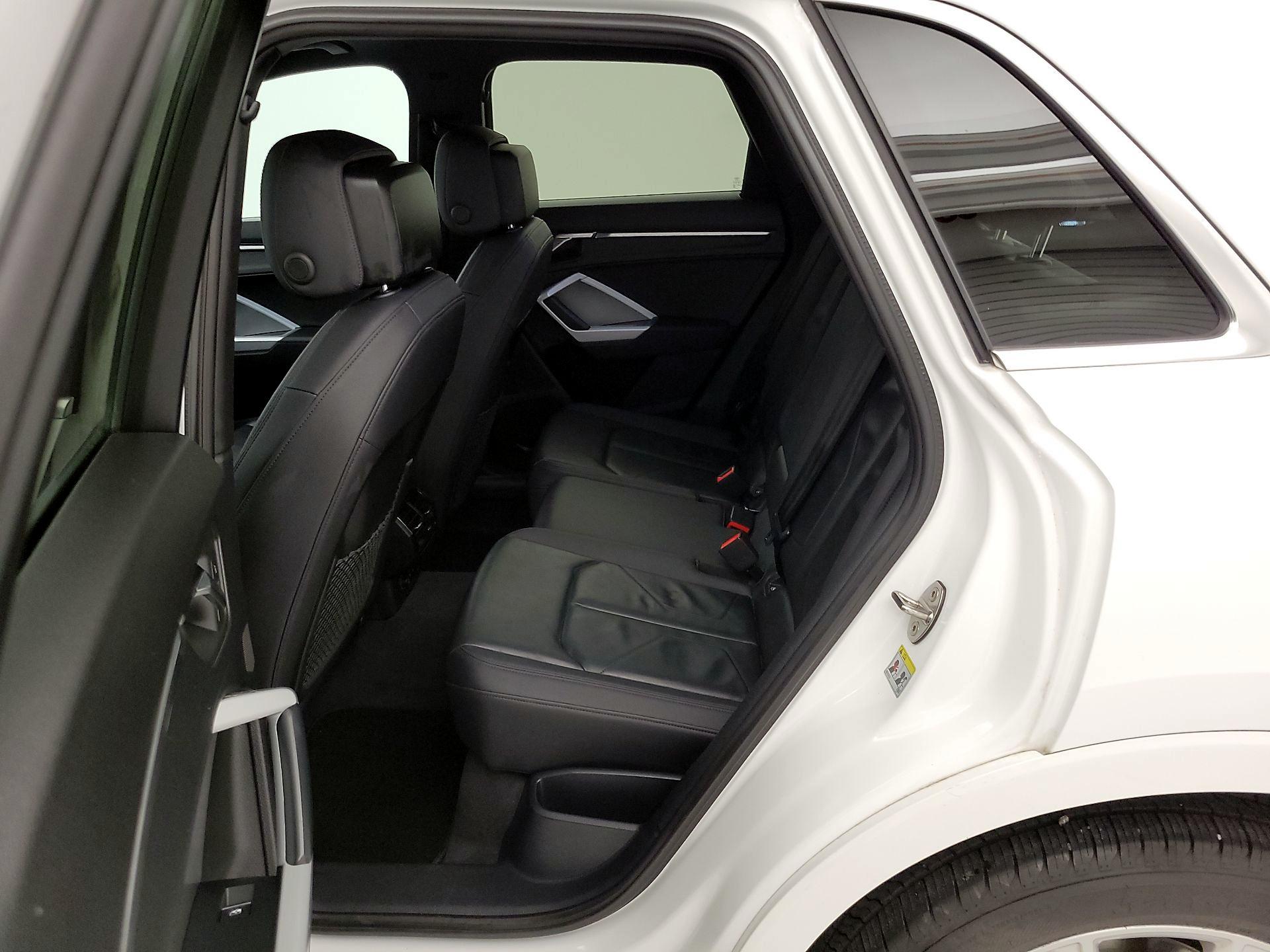 Thumbnail: 2023 Audi Q3 - 20