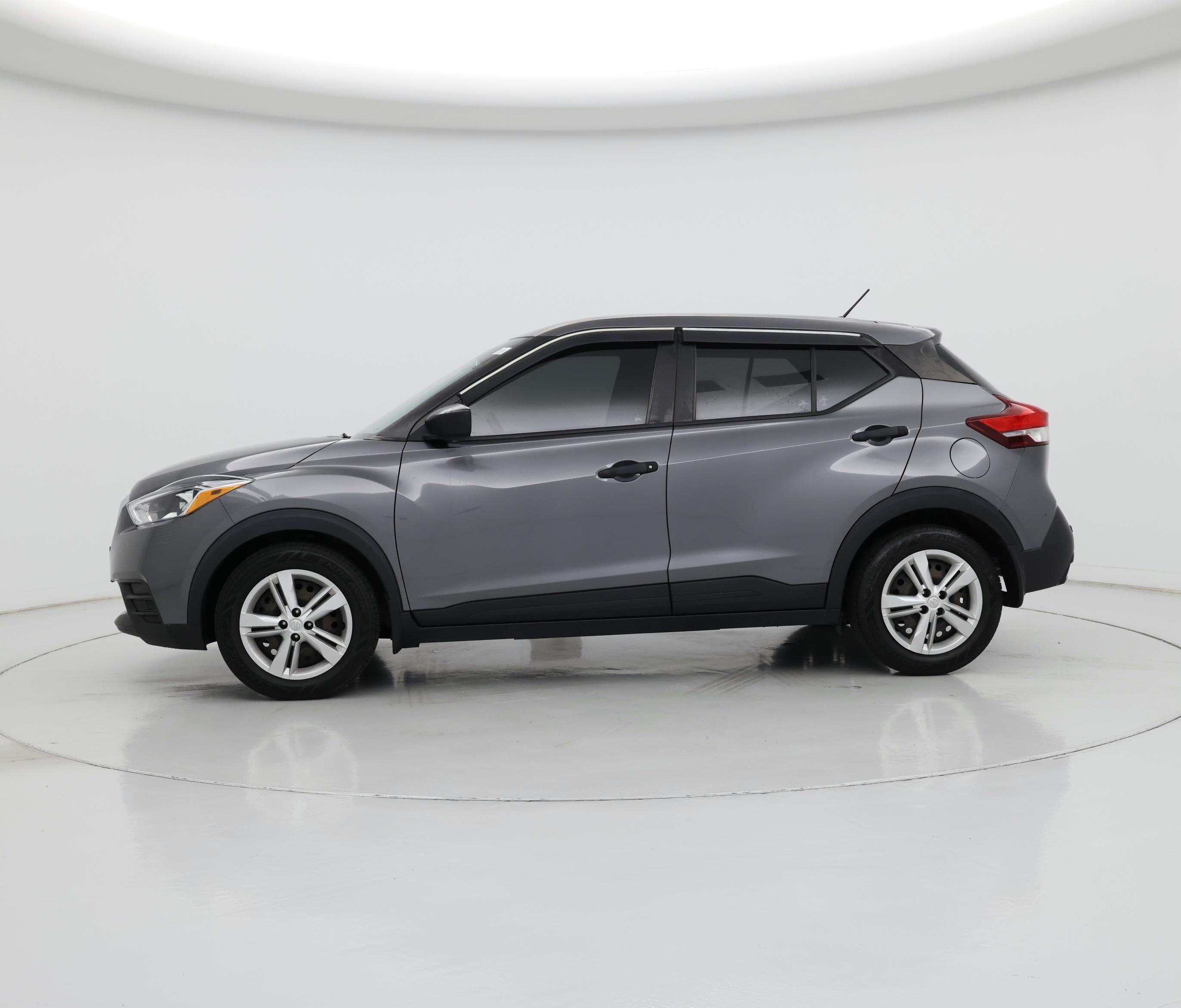 Thumbnail: 2020 Nissan Kicks - 3