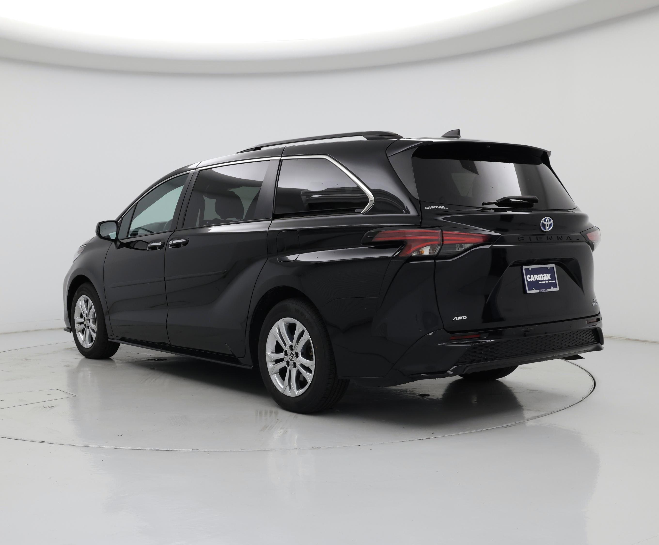 Thumbnail: 2022 Toyota Sienna - 2