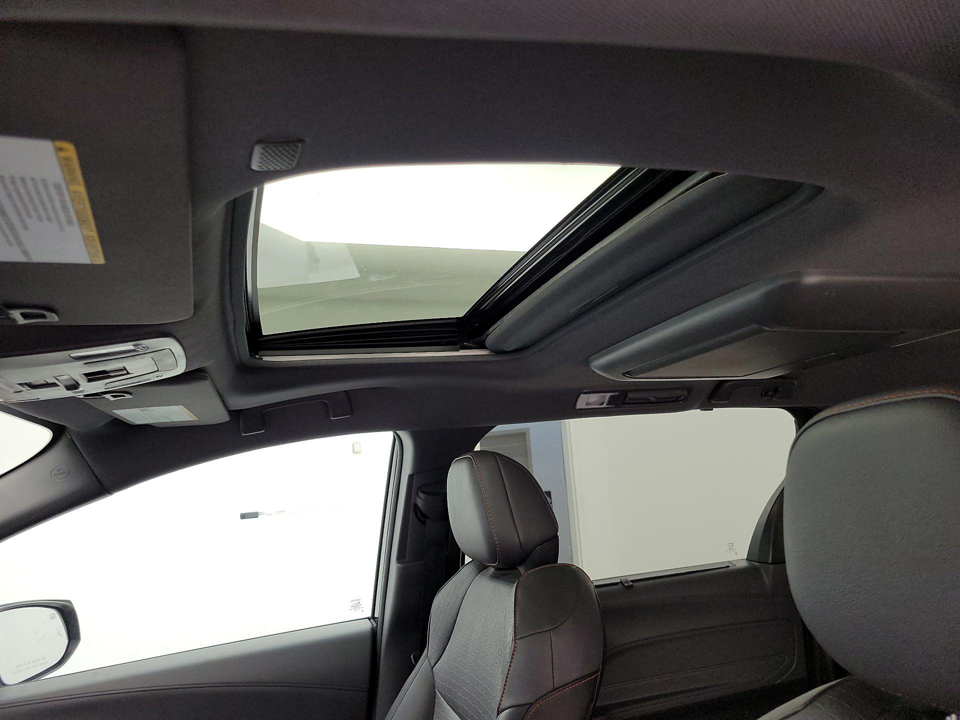 Thumbnail: 2022 Toyota Sienna - 20