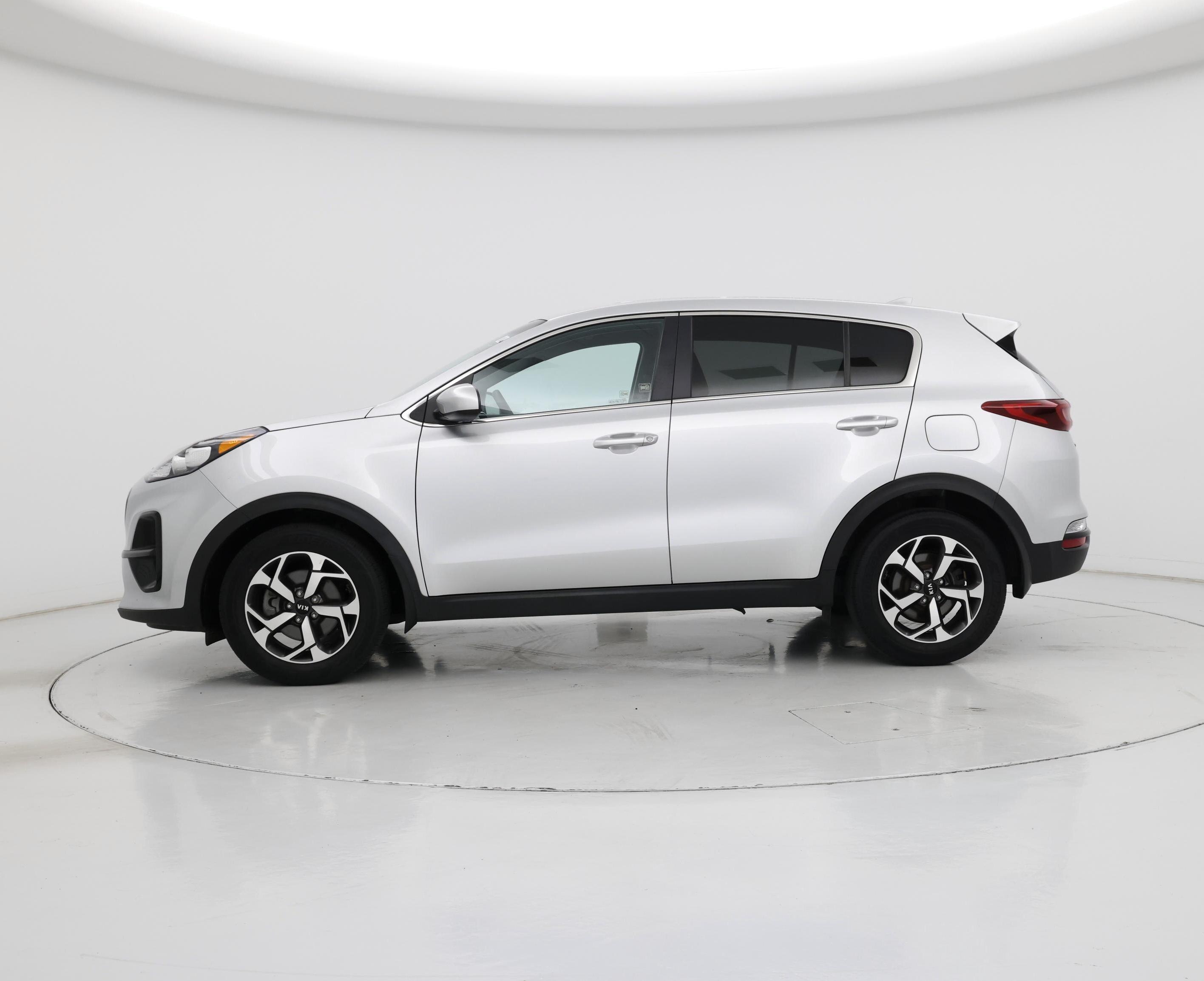 Thumbnail: 2020 Kia Sportage - 3