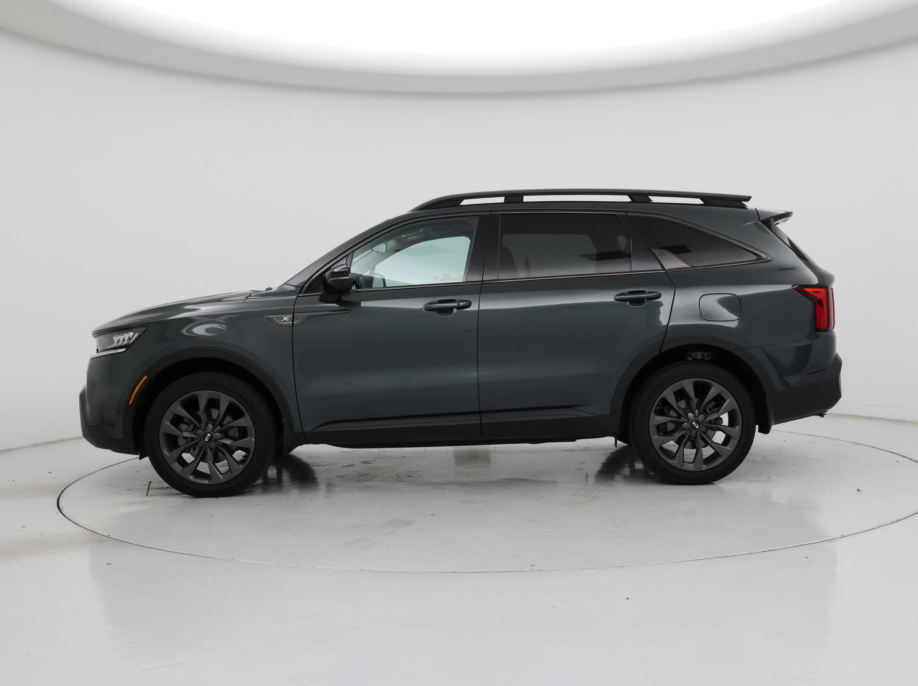 Thumbnail: 2021 Kia Sorento - 3