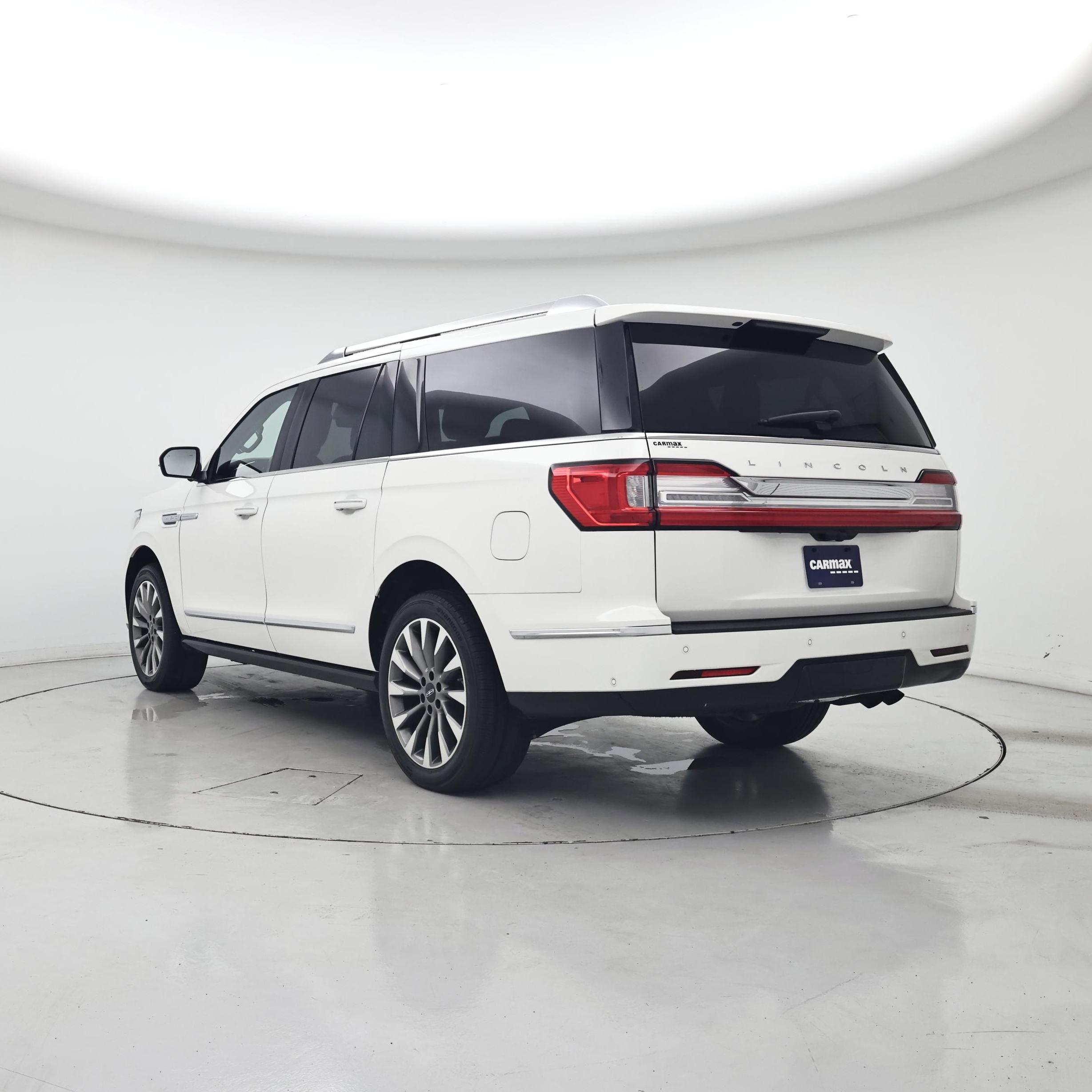 Thumbnail: 2020 Lincoln Navigator L - 2
