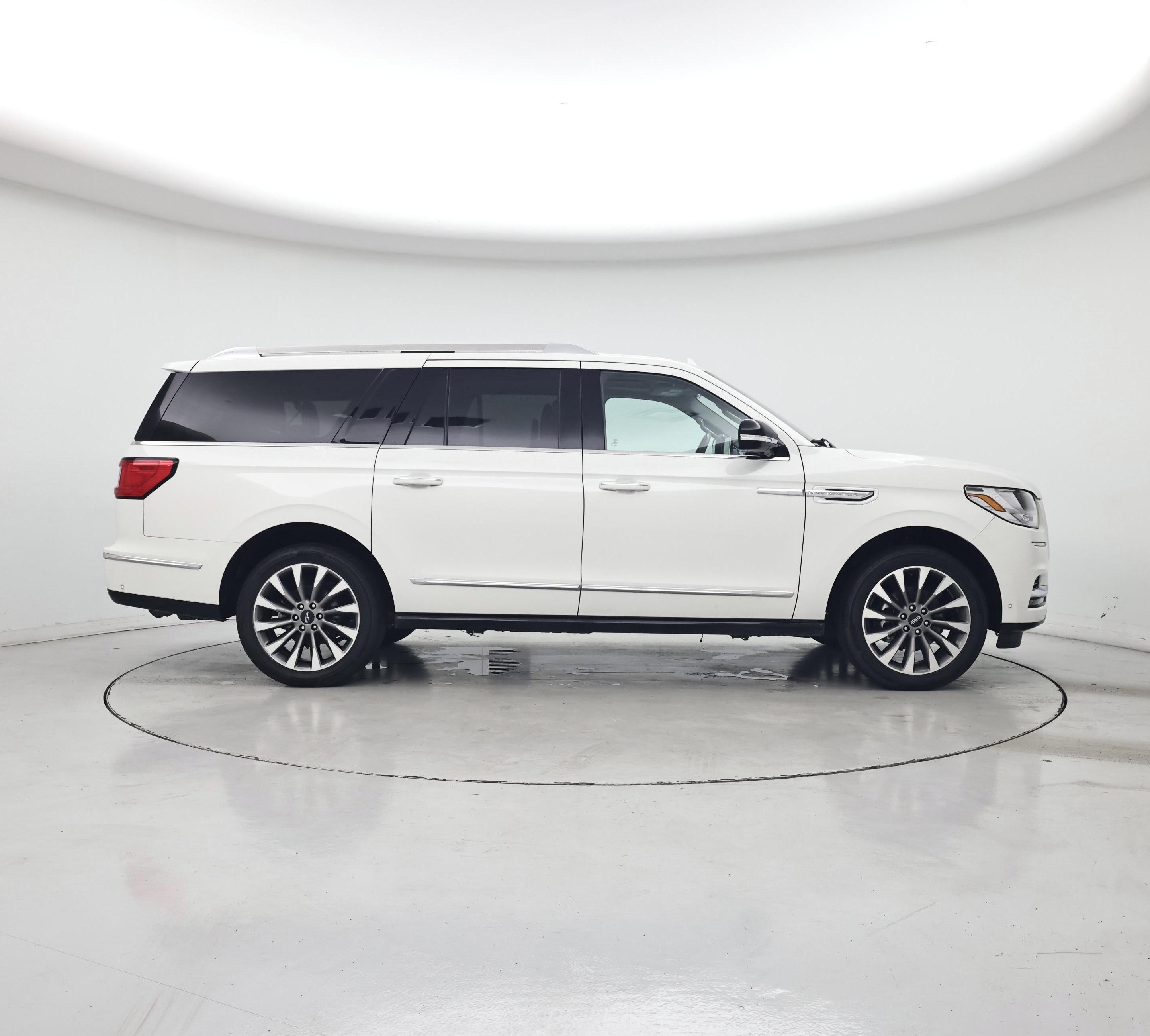 Thumbnail: 2020 Lincoln Navigator L - 7