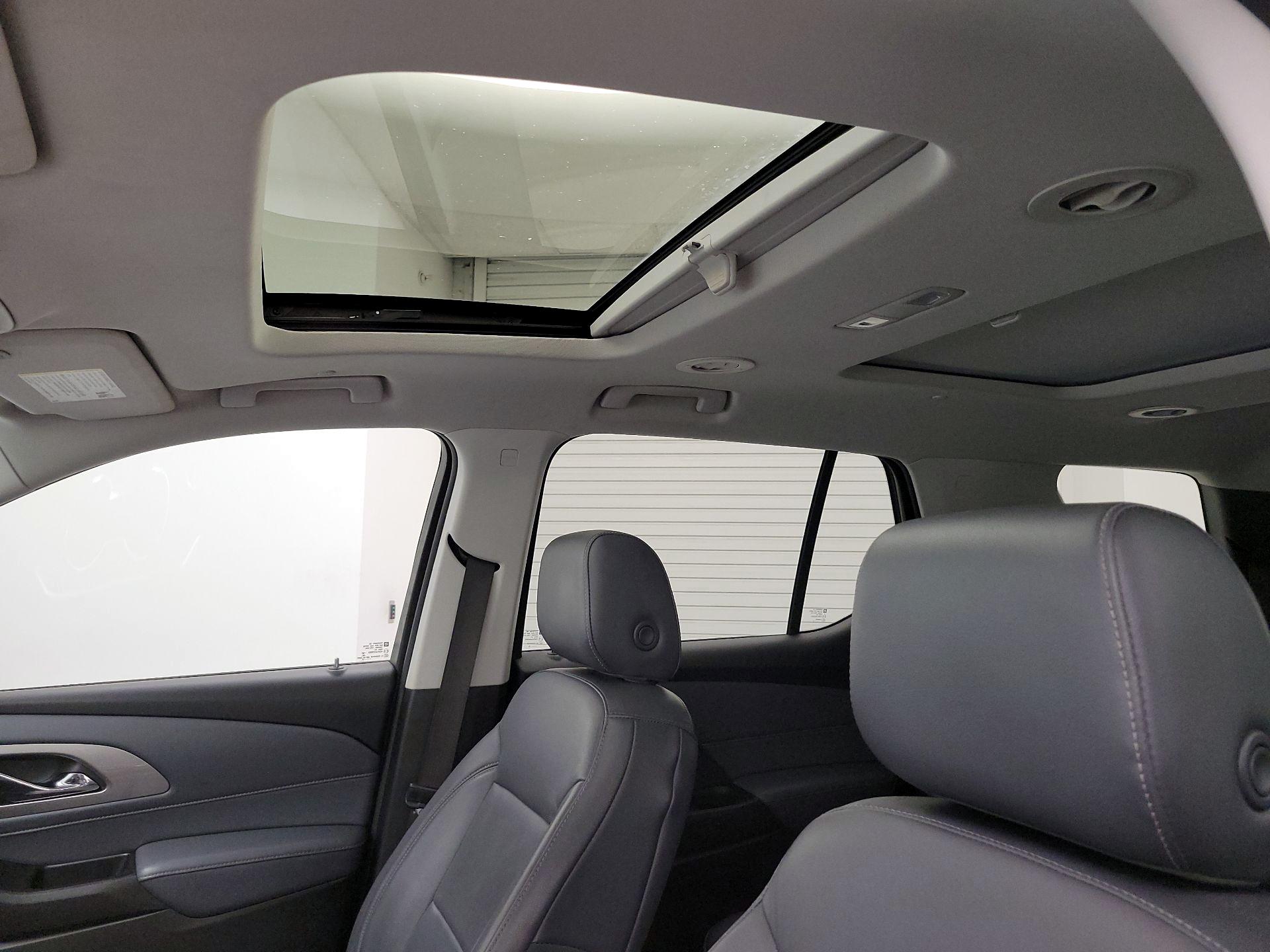 Thumbnail: 2018 Chevrolet Traverse - 20