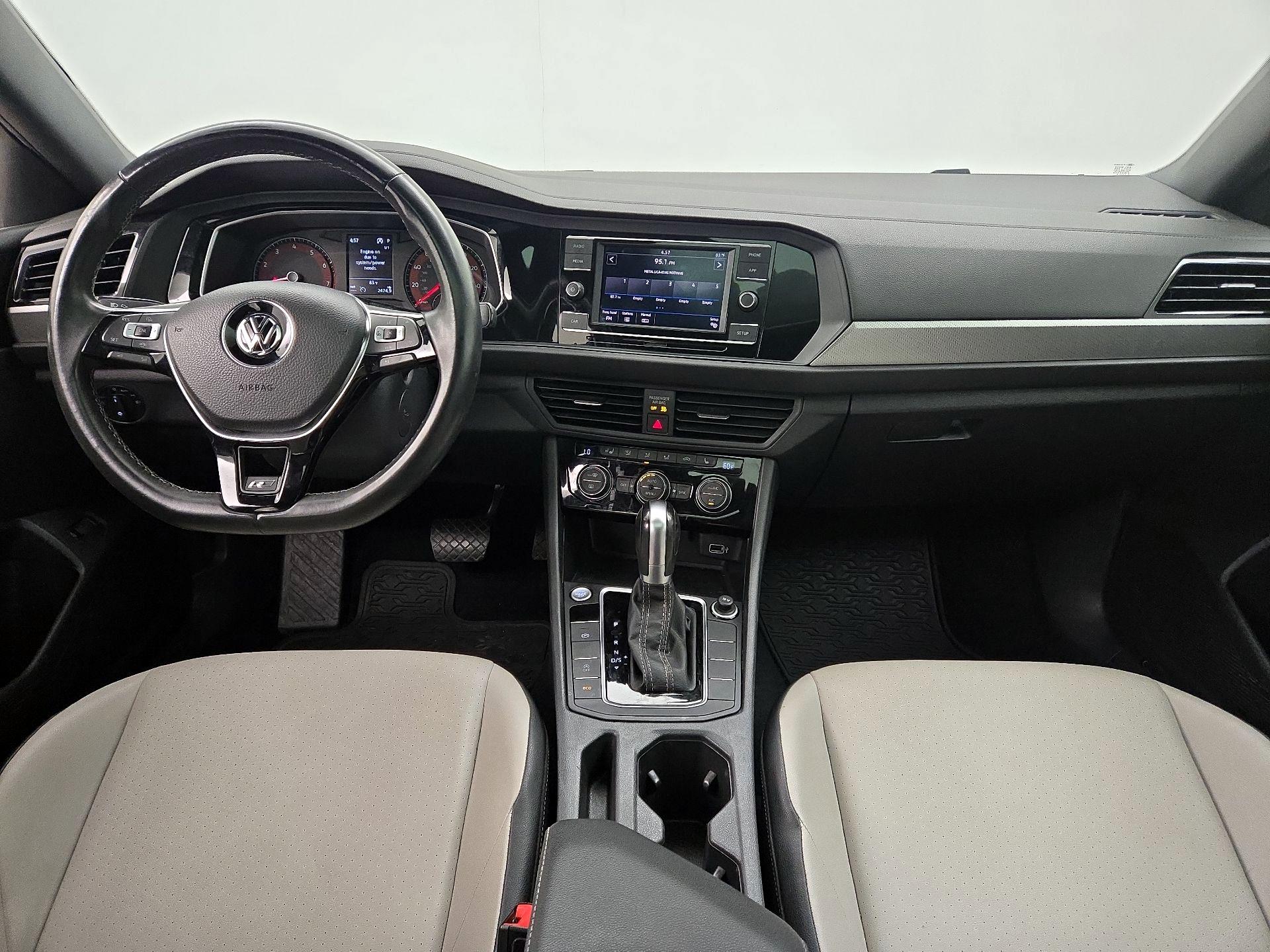 Thumbnail: 2019 Volkswagen Jetta - 9