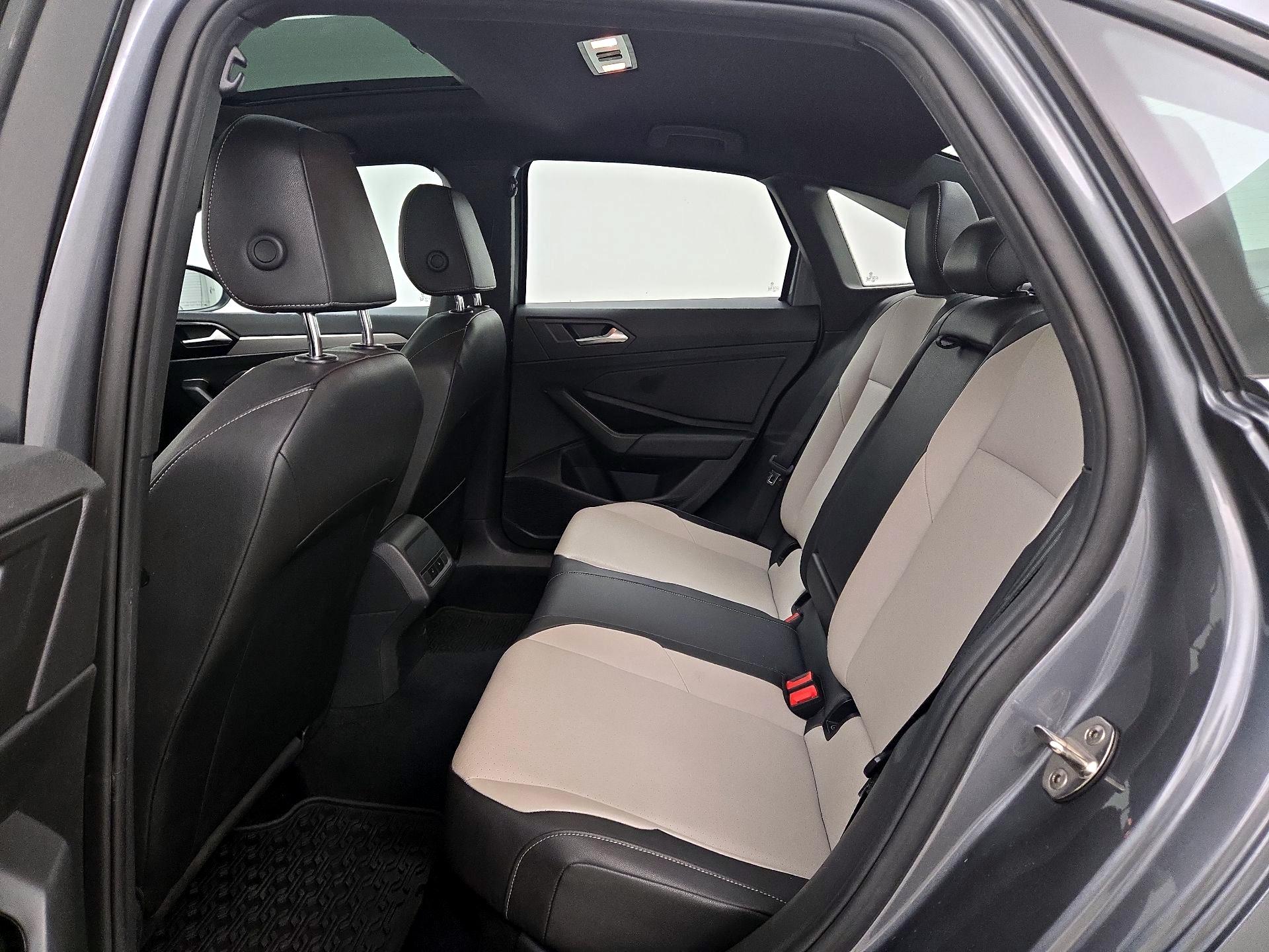 Thumbnail: 2019 Volkswagen Jetta - 20