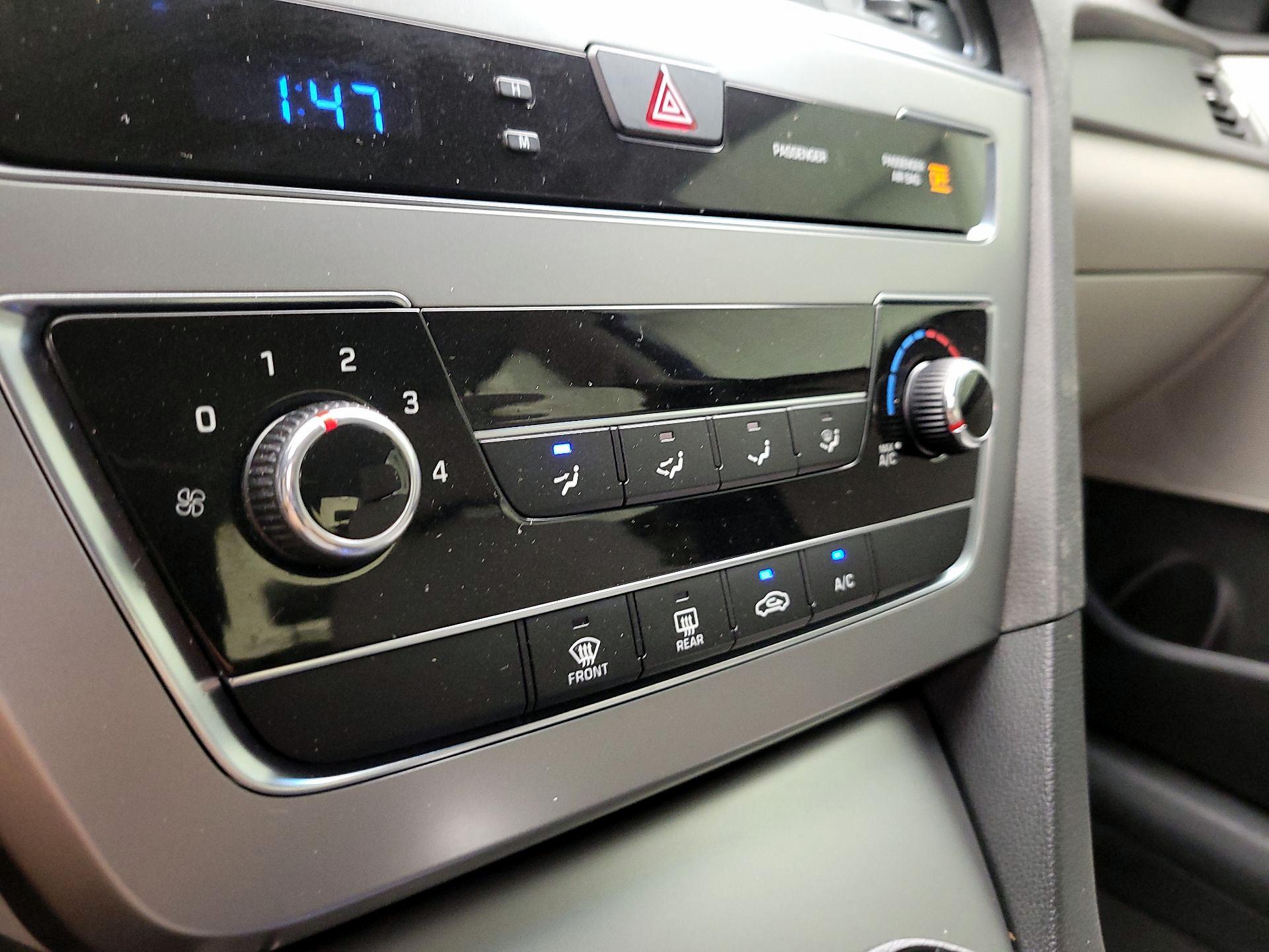 Thumbnail: 2015 Hyundai Sonata - 15