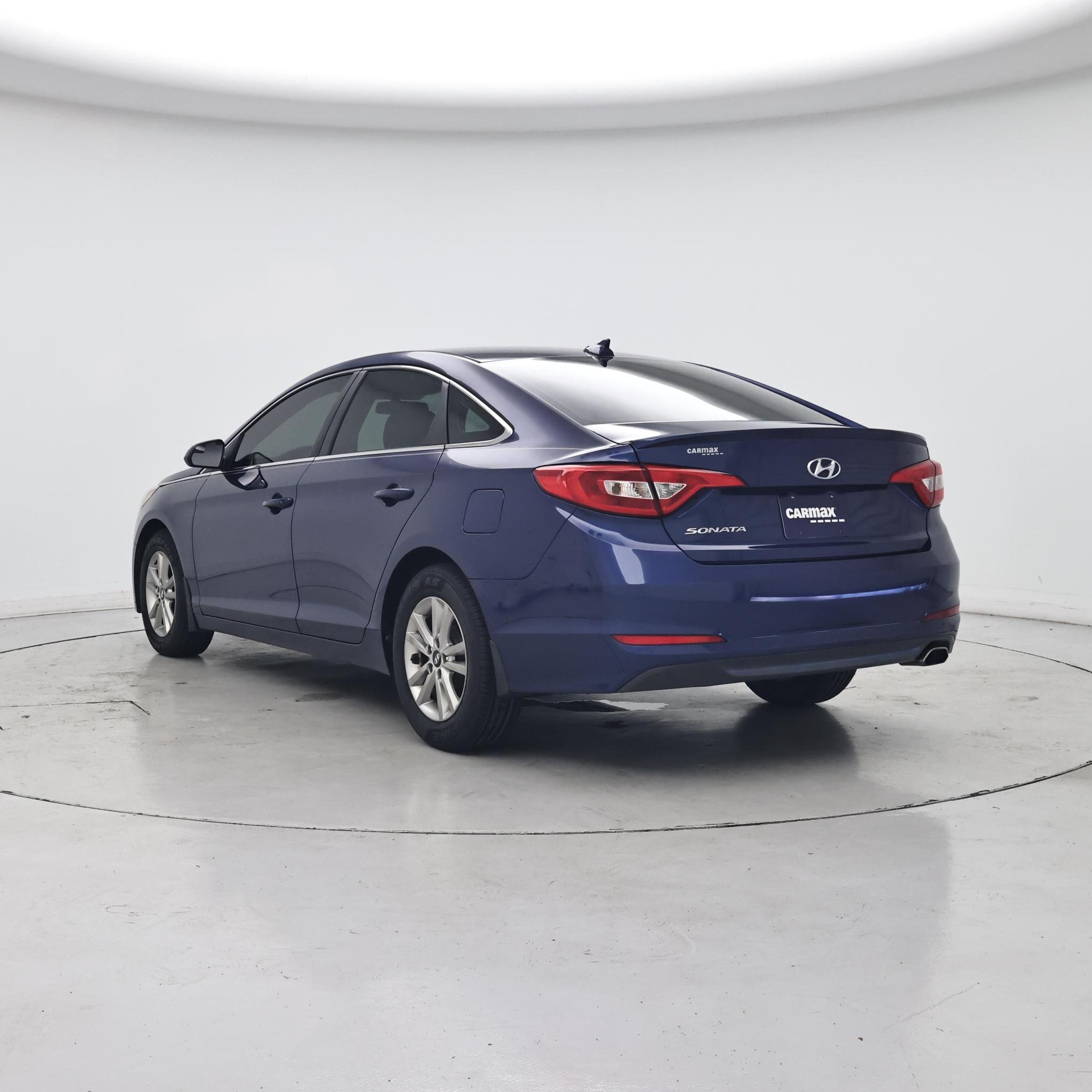 Thumbnail: 2015 Hyundai Sonata - 2