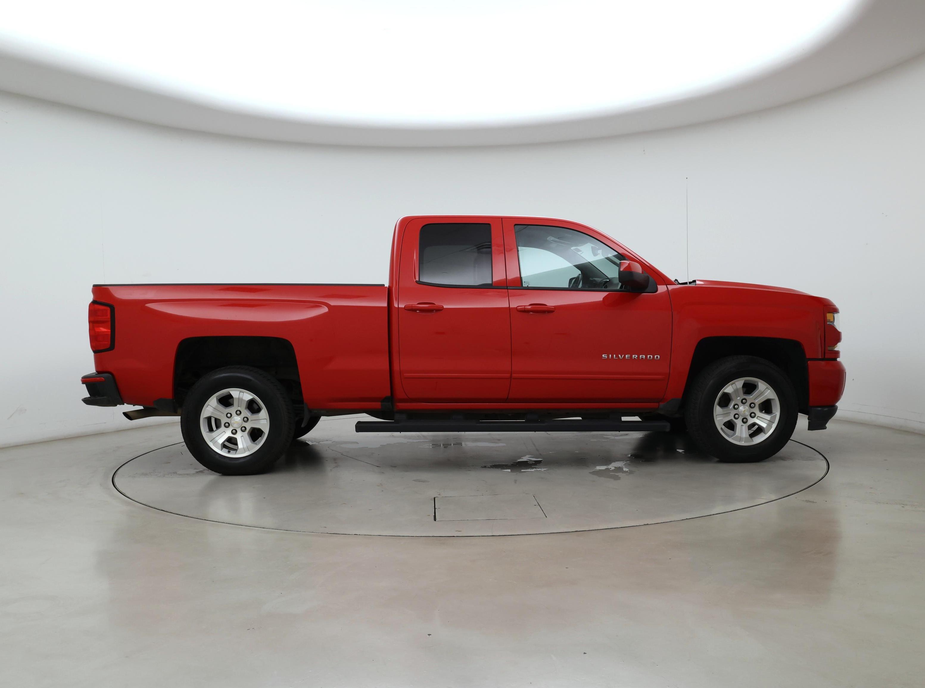 Thumbnail: 2017 Chevrolet Silverado 1500 - 7
