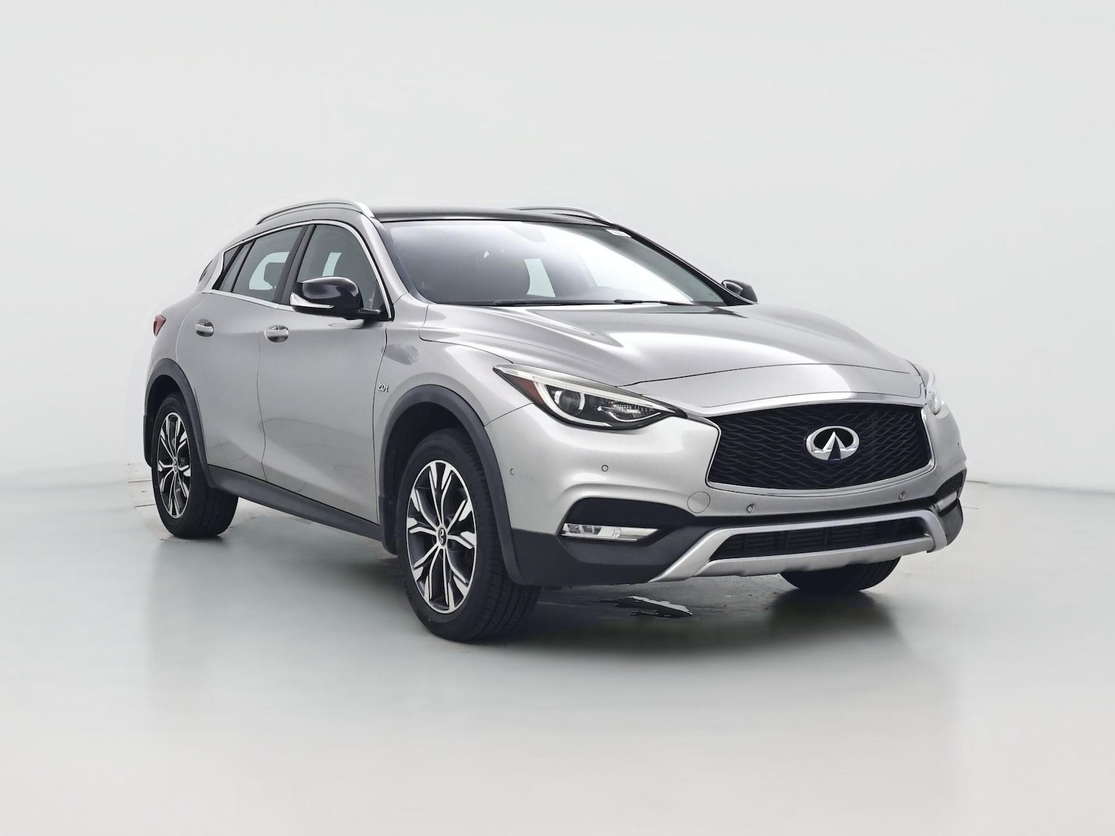 2017 INFINITI QX30 Premium