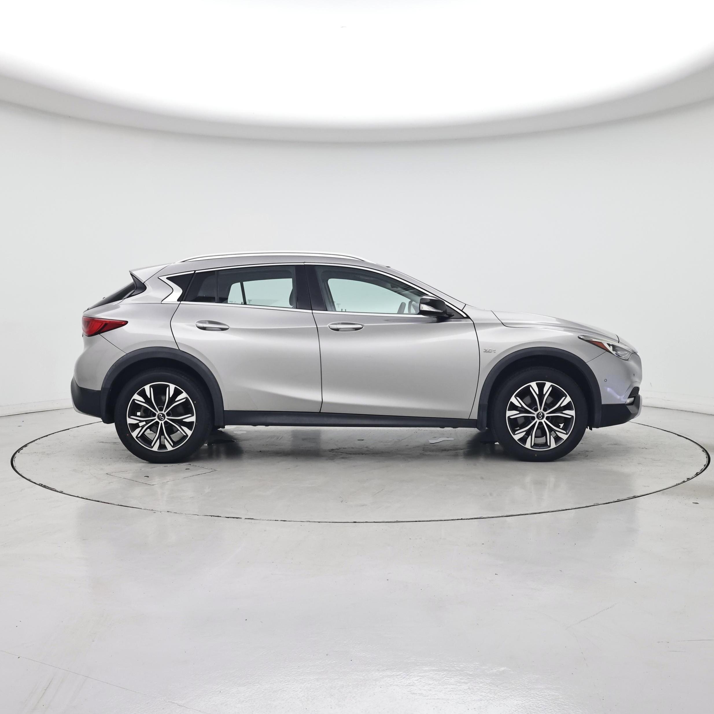 Thumbnail: 2017 INFINITI QX30 - 7