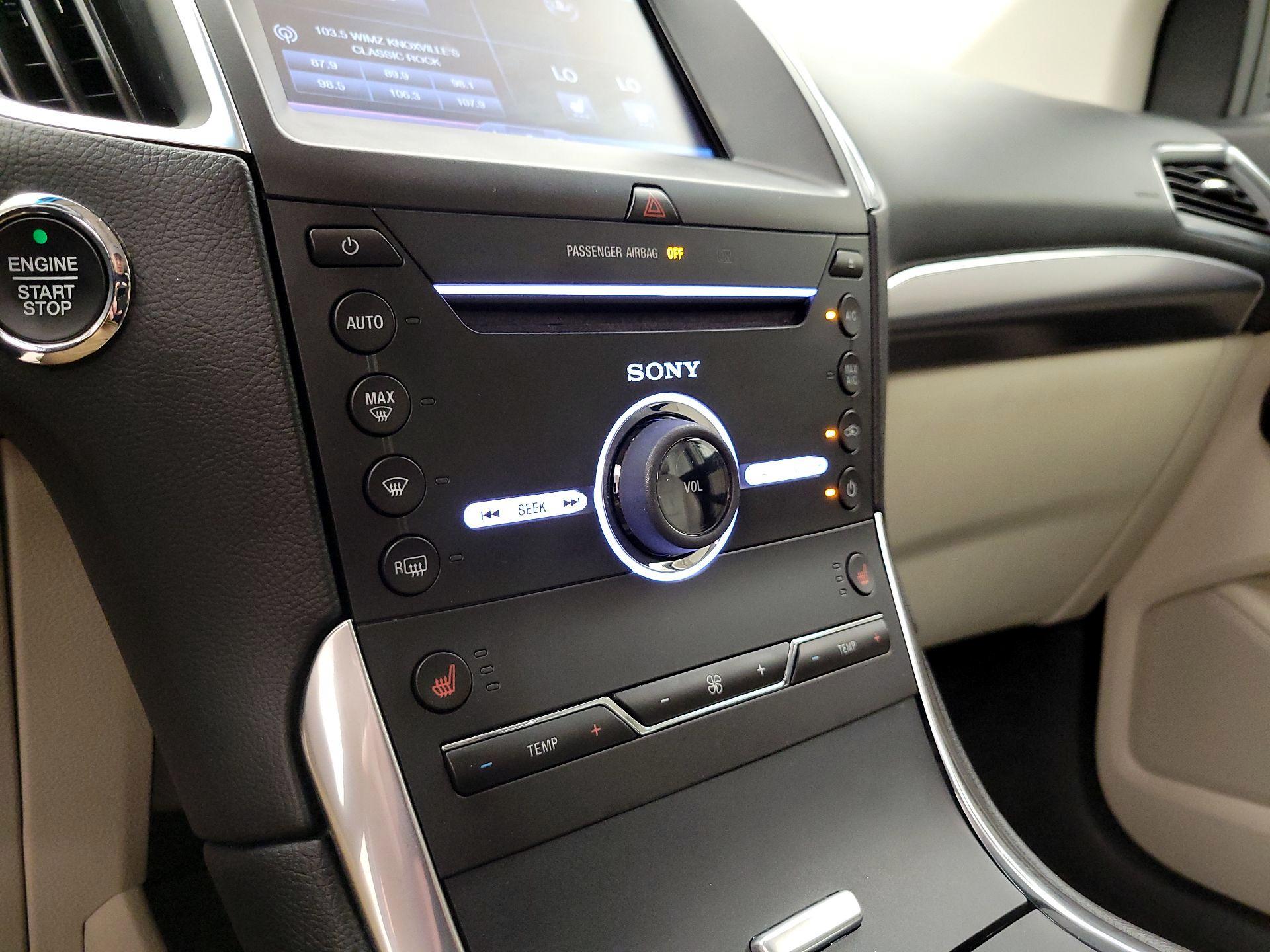 Thumbnail: 2015 Ford Edge - 16