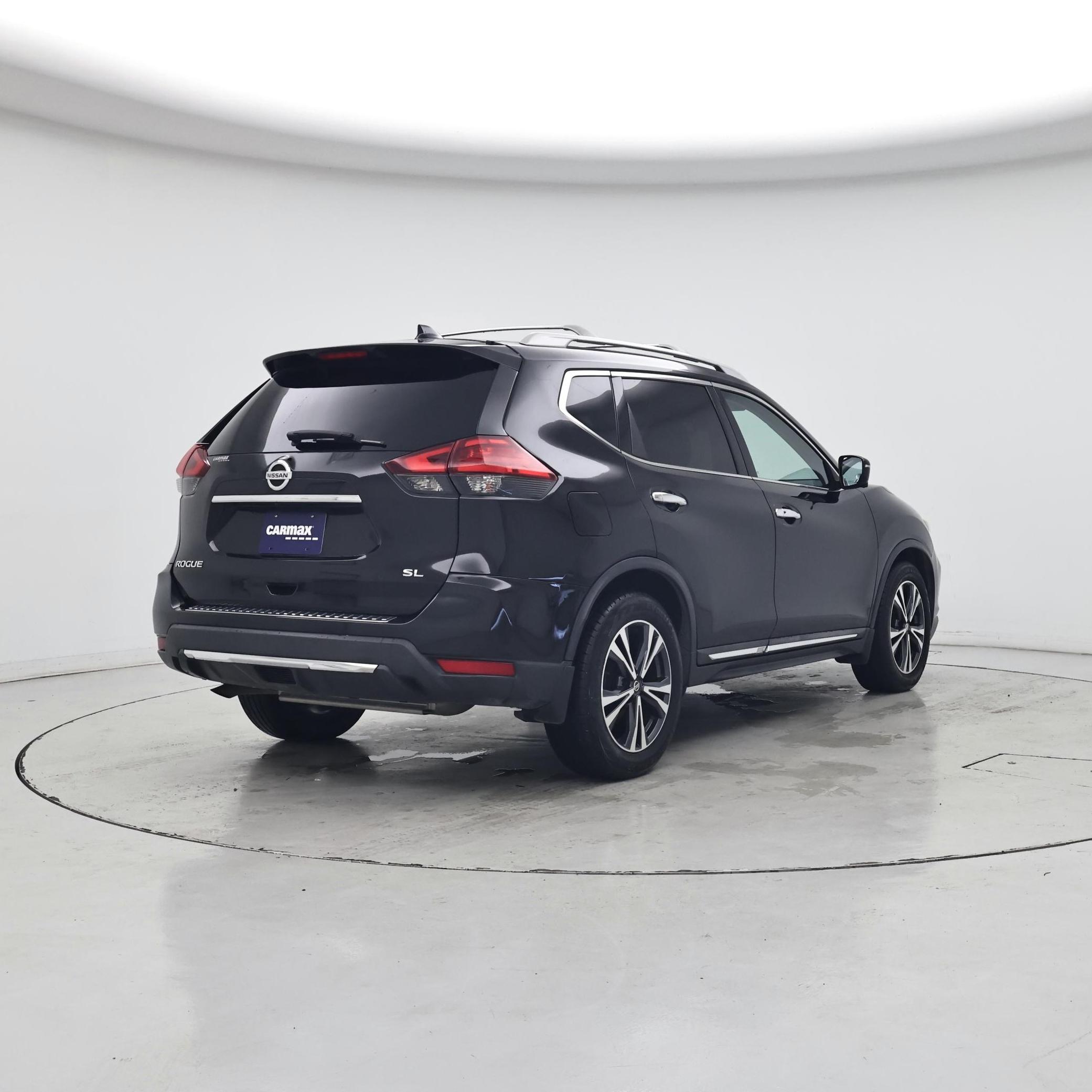 Thumbnail: 2017 Nissan Rogue - 8