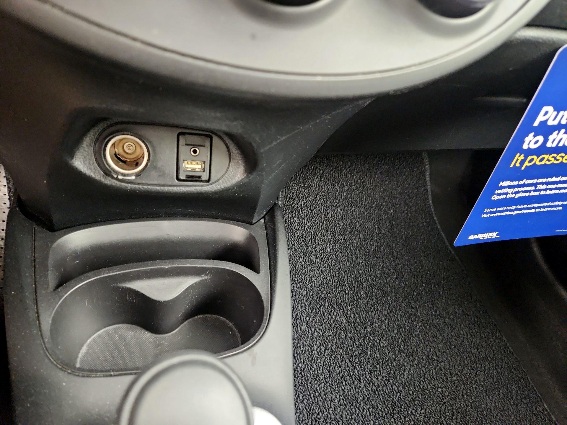 Thumbnail: 2018 Toyota Yaris - 17