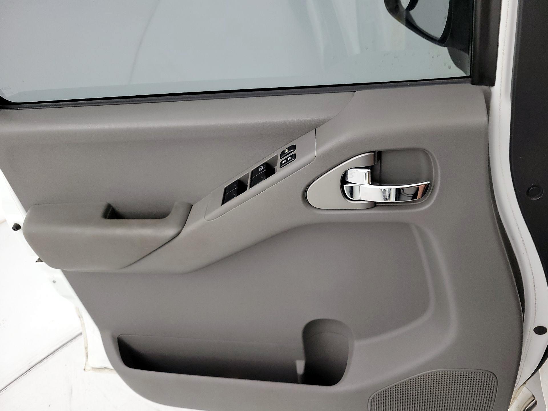 Thumbnail: 2013 Nissan Frontier - 12