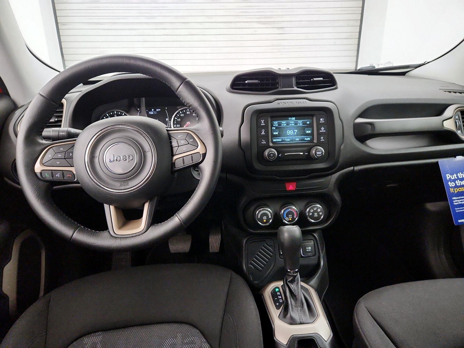 Thumbnail: 2016 Jeep Renegade - 9
