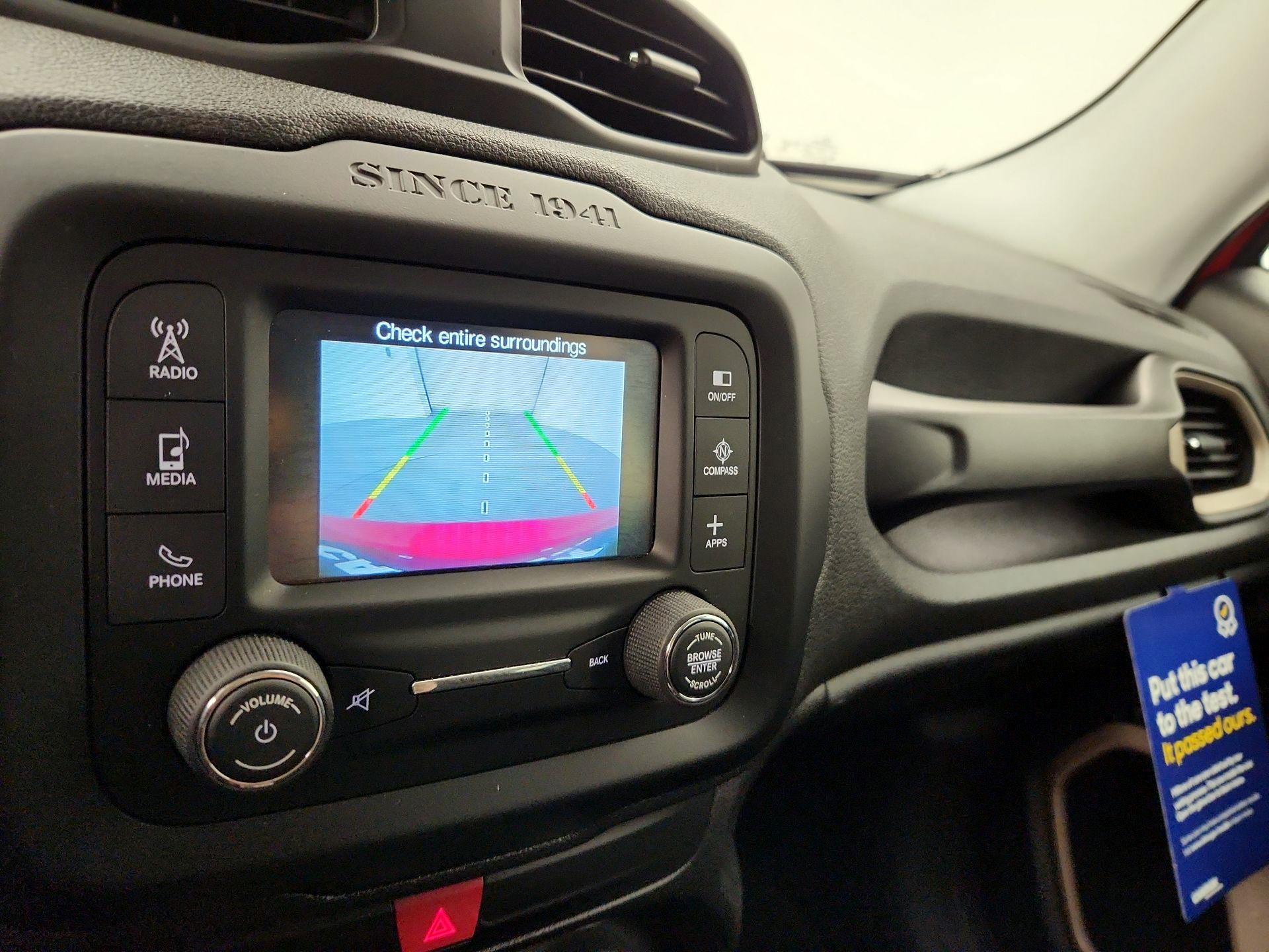 Thumbnail: 2016 Jeep Renegade - 14