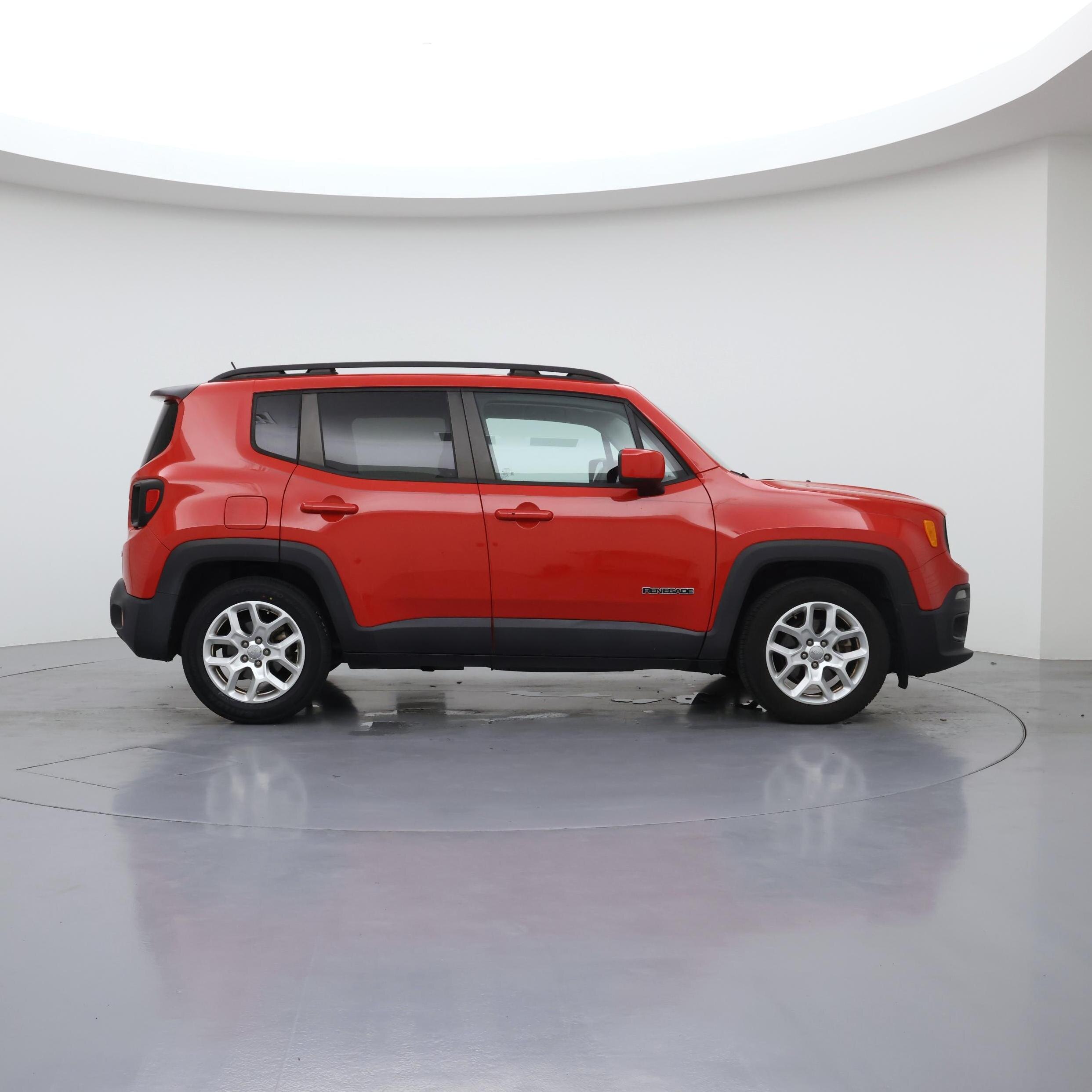 Thumbnail: 2016 Jeep Renegade - 7
