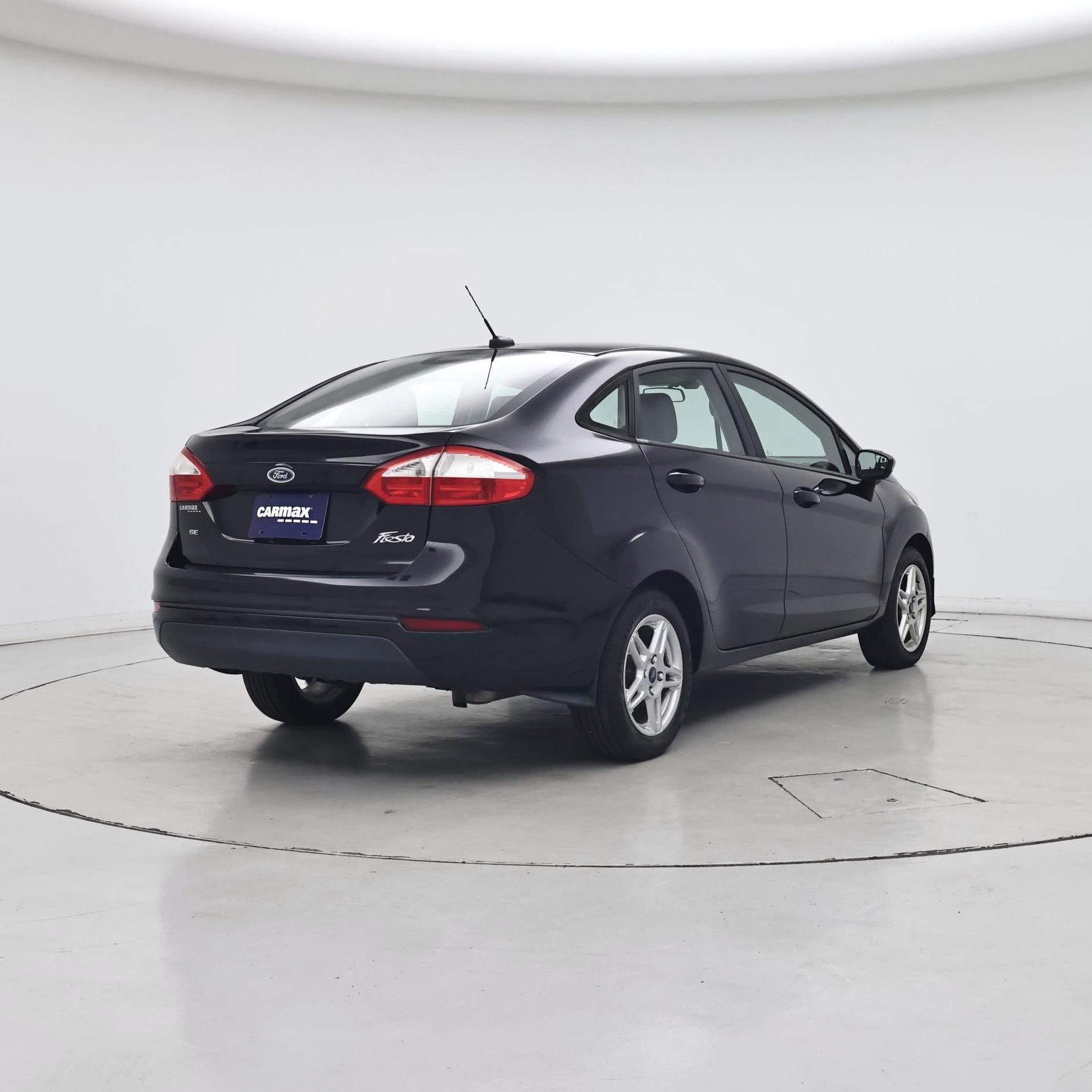 Thumbnail: 2017 Ford Fiesta - 8