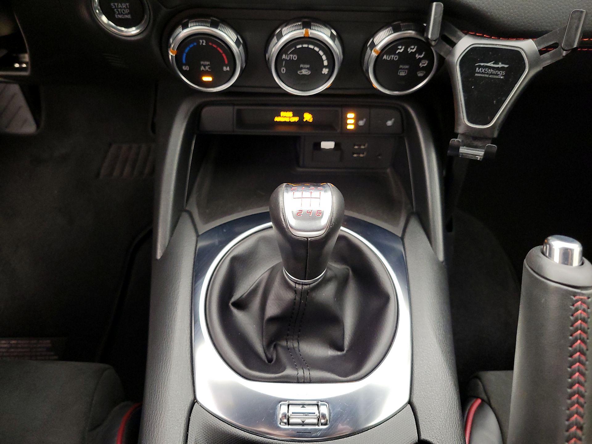 Thumbnail: 2018 Fiat 124 Spider - 18