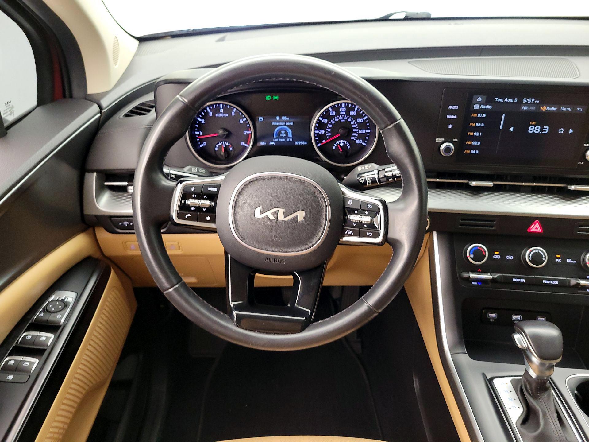 Thumbnail: 2023 Kia Carnival - 10