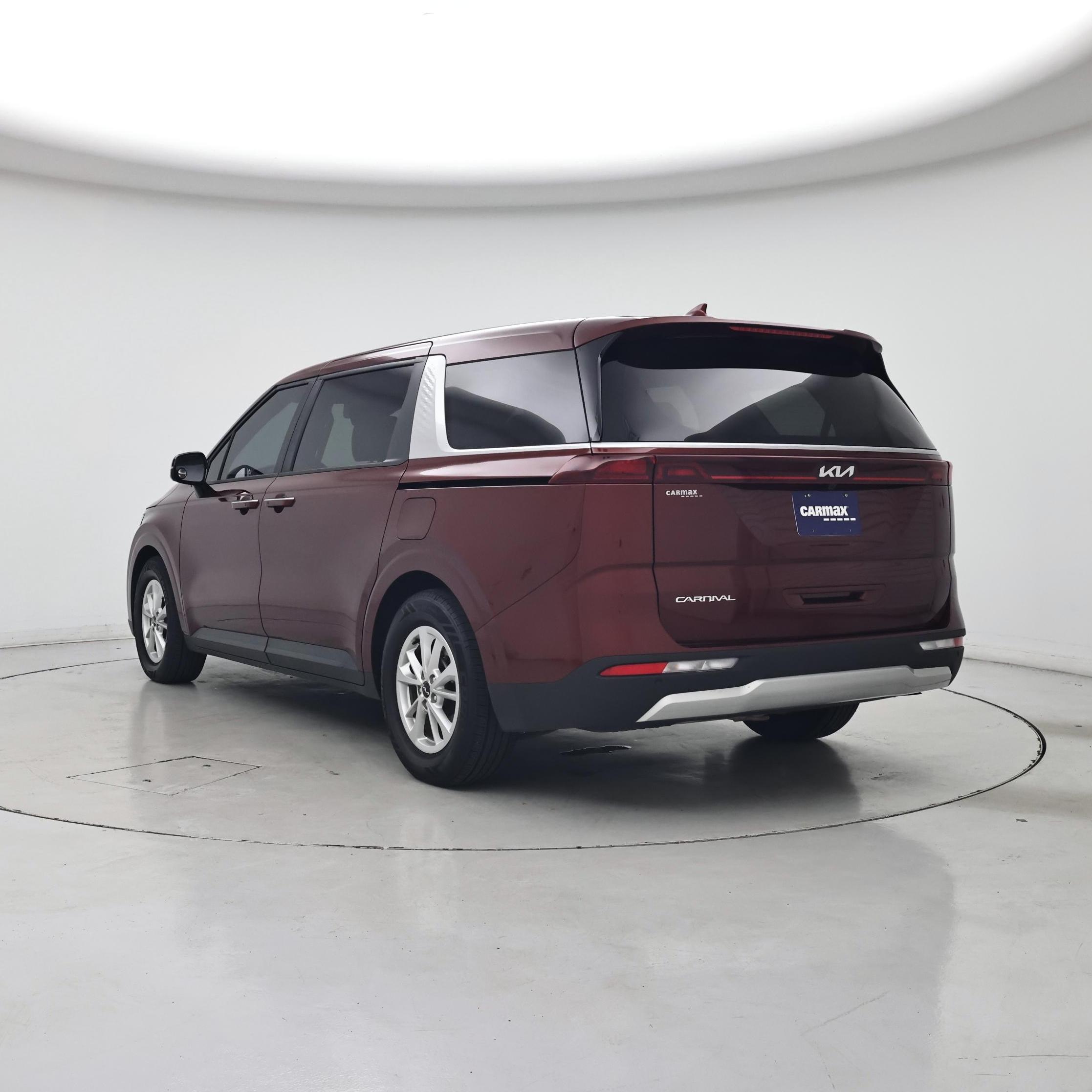 Thumbnail: 2023 Kia Carnival - 2
