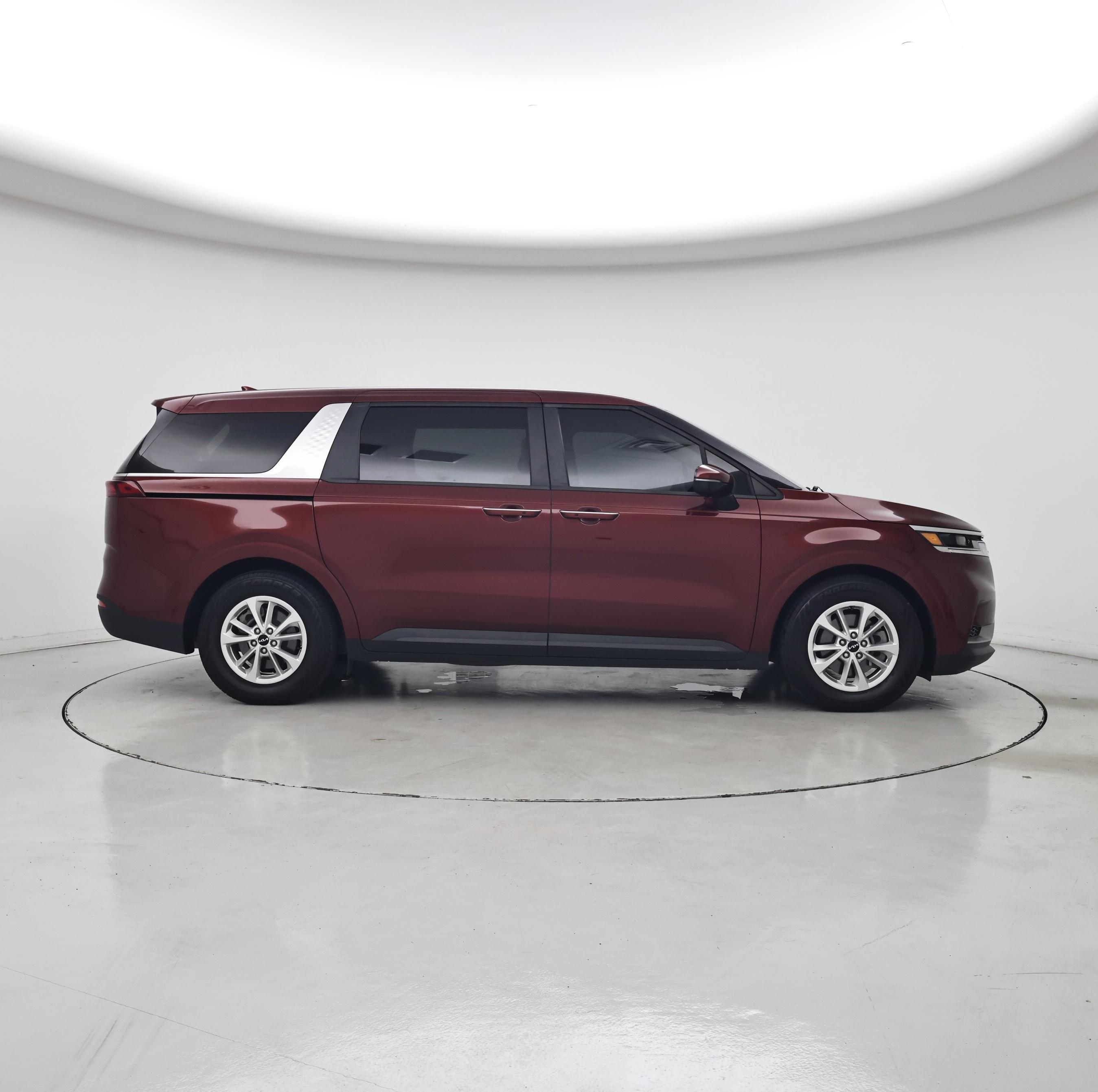 Thumbnail: 2023 Kia Carnival - 7