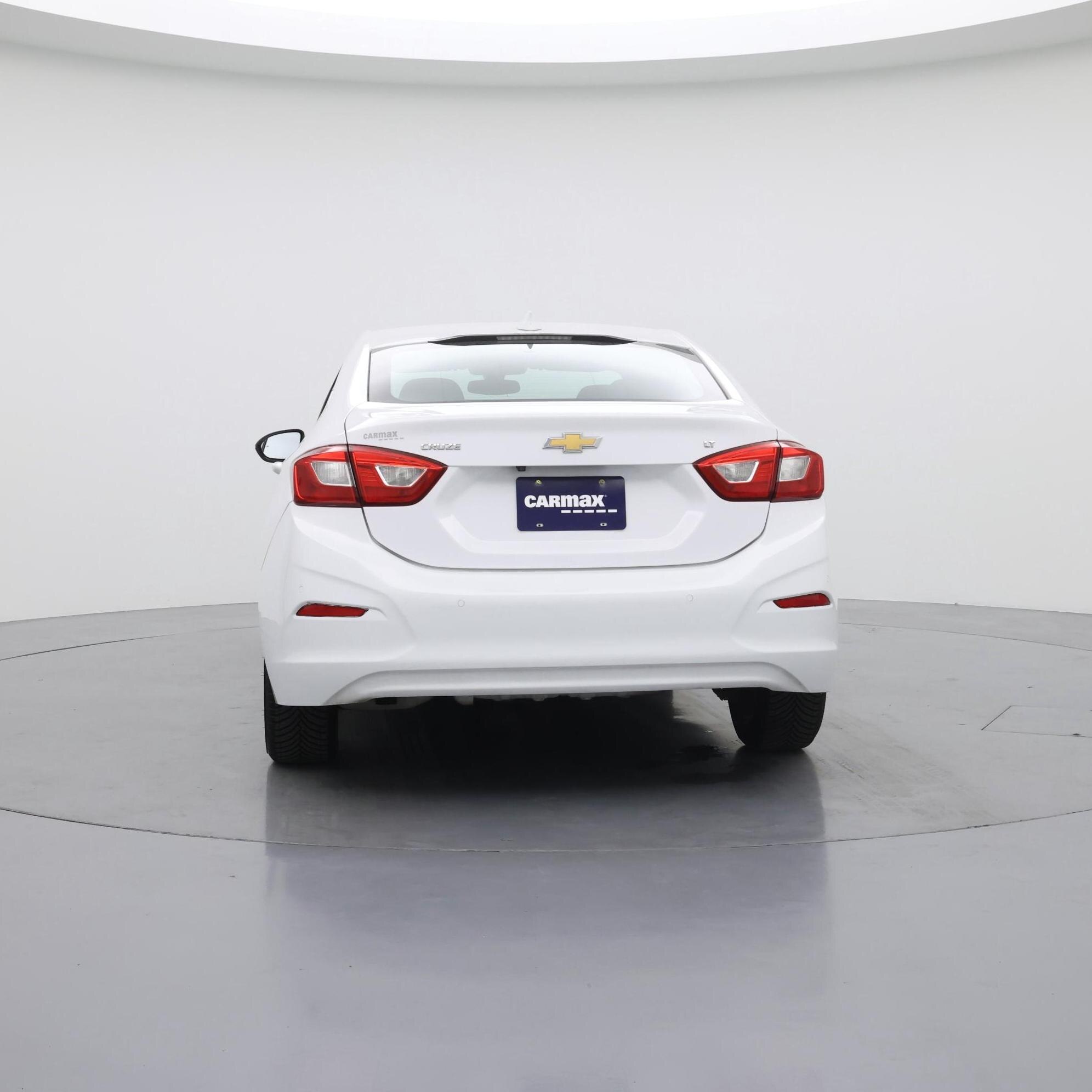 Thumbnail: 2019 Chevrolet Cruze - 6