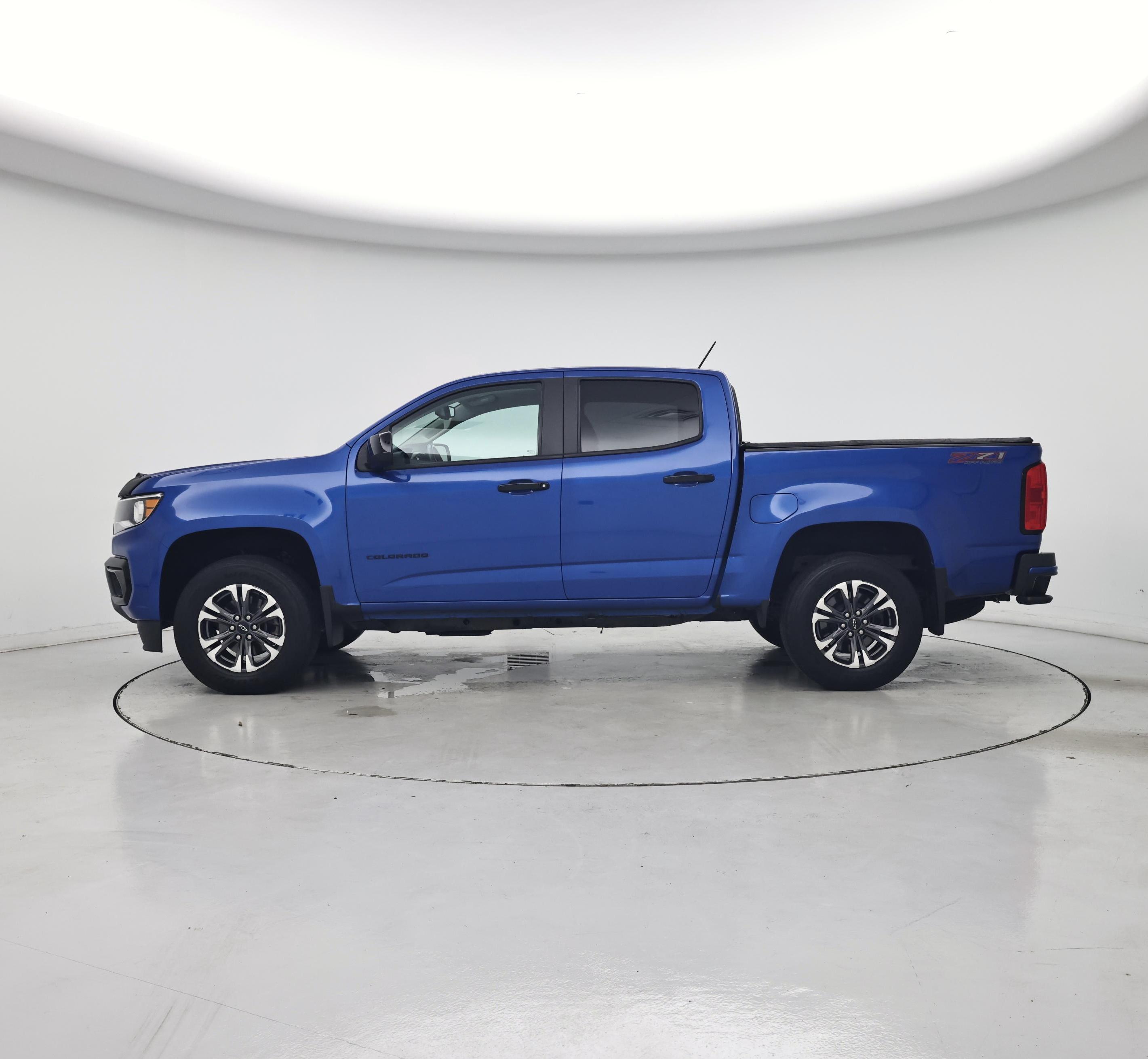 Thumbnail: 2021 Chevrolet Colorado - 3