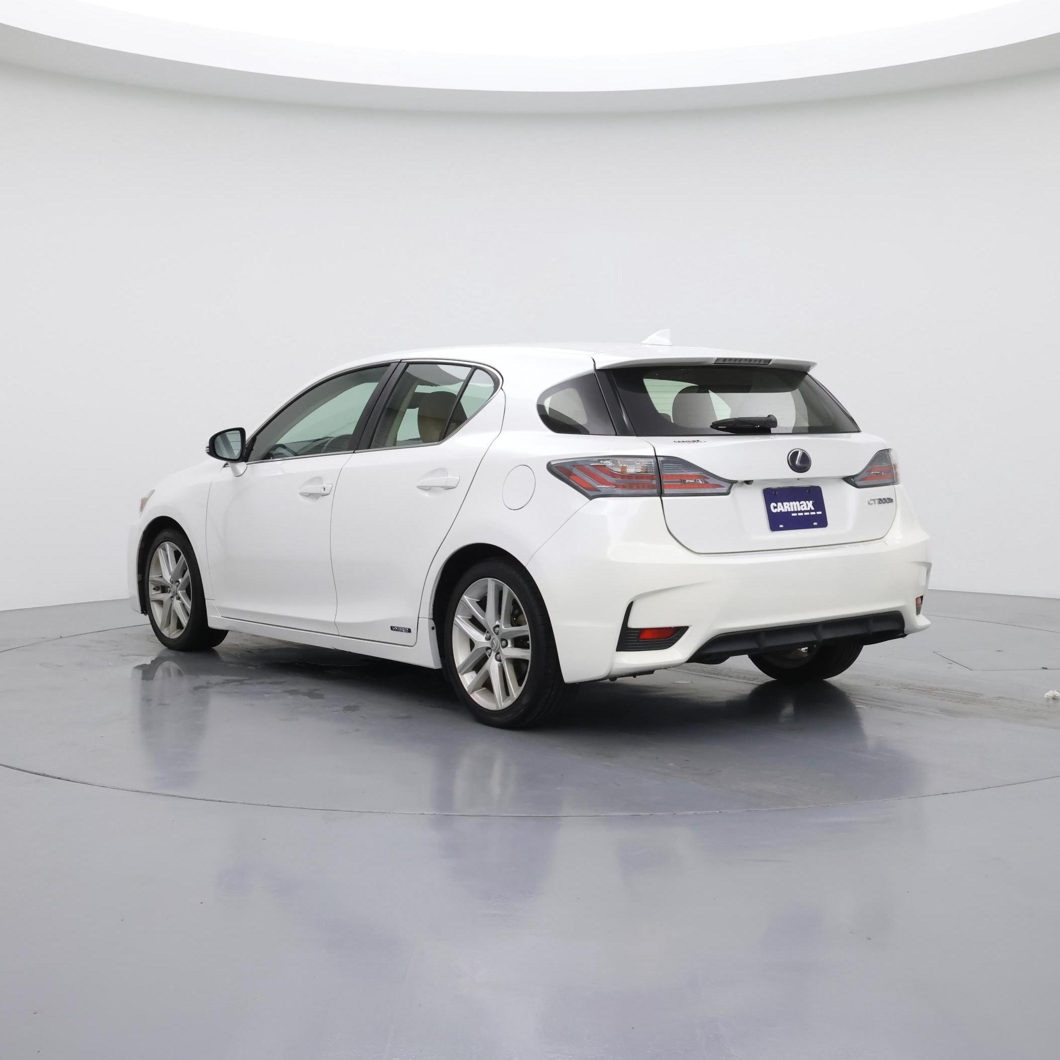 Thumbnail: 2015 Lexus CT - 2