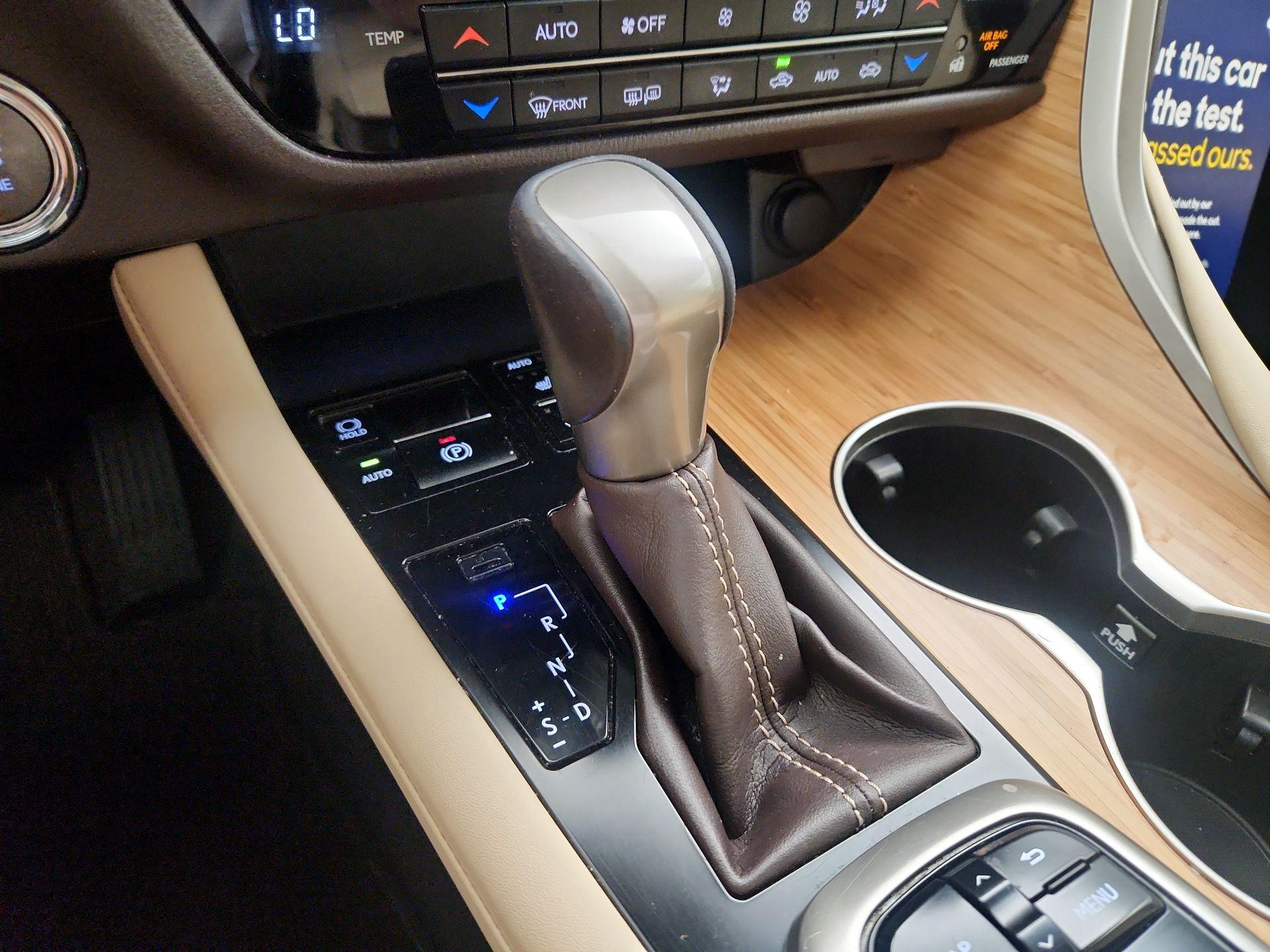 Thumbnail: 2017 Lexus RX - 18