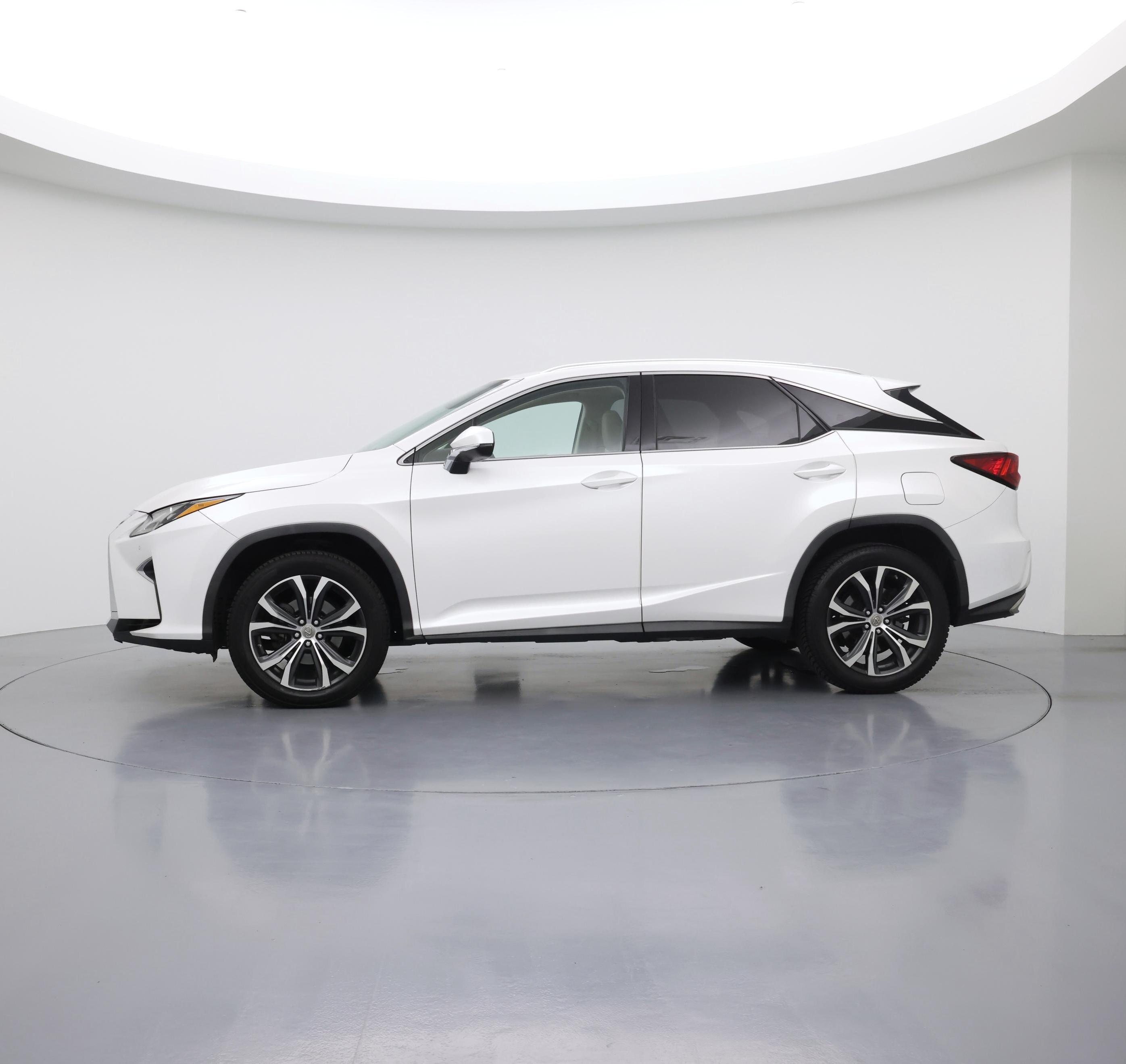 Thumbnail: 2017 Lexus RX - 3