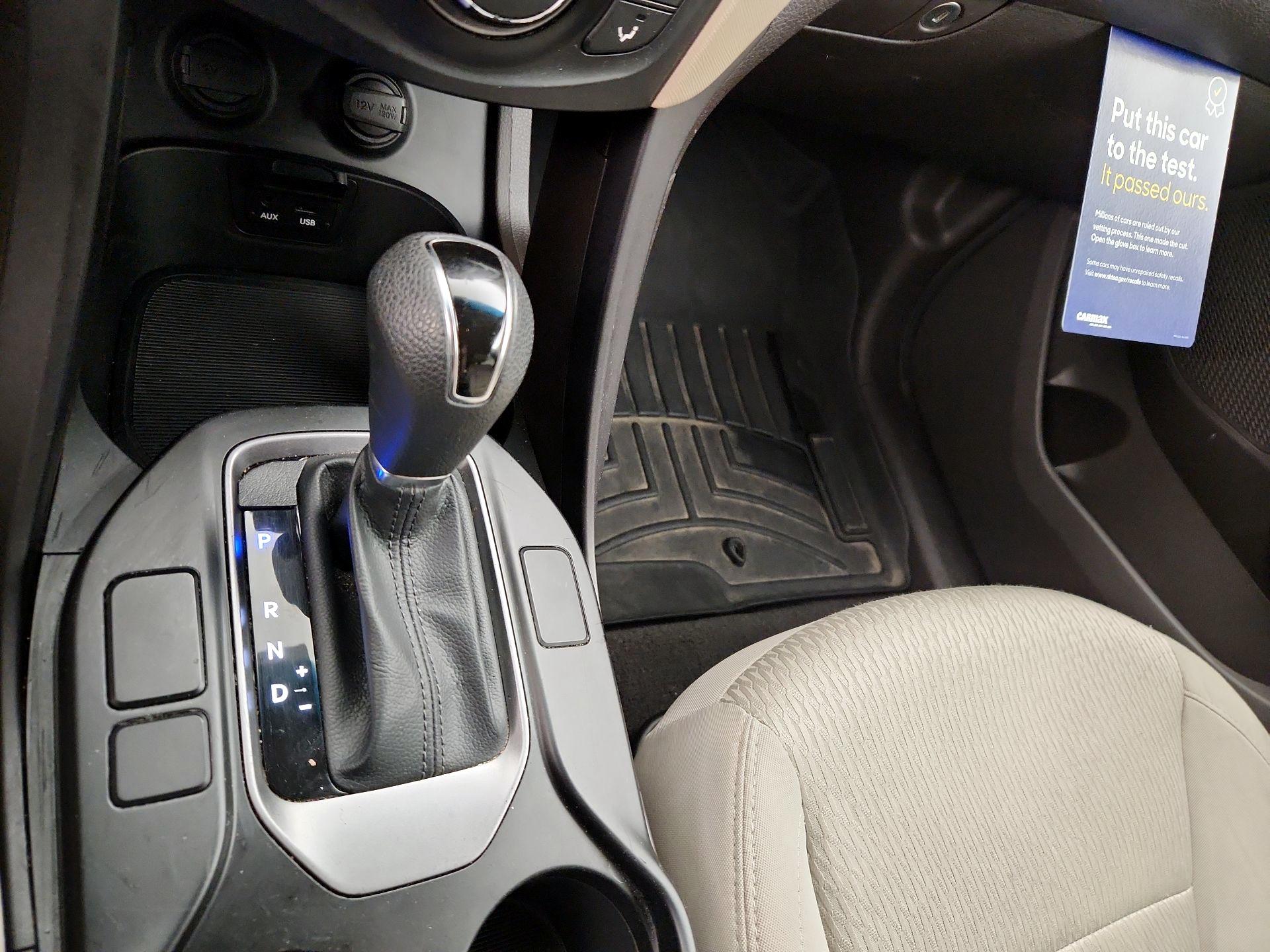 Thumbnail: 2014 Hyundai Santa Fe - 15