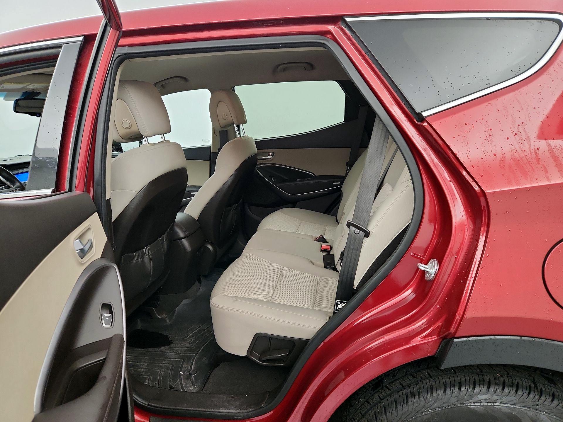 Thumbnail: 2014 Hyundai Santa Fe - 17