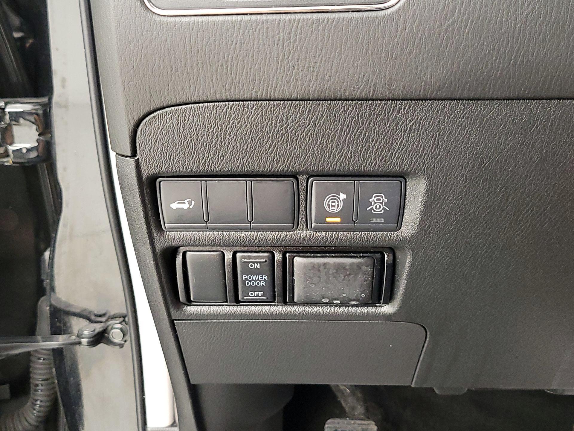 Thumbnail: 2020 Nissan Armada - 13