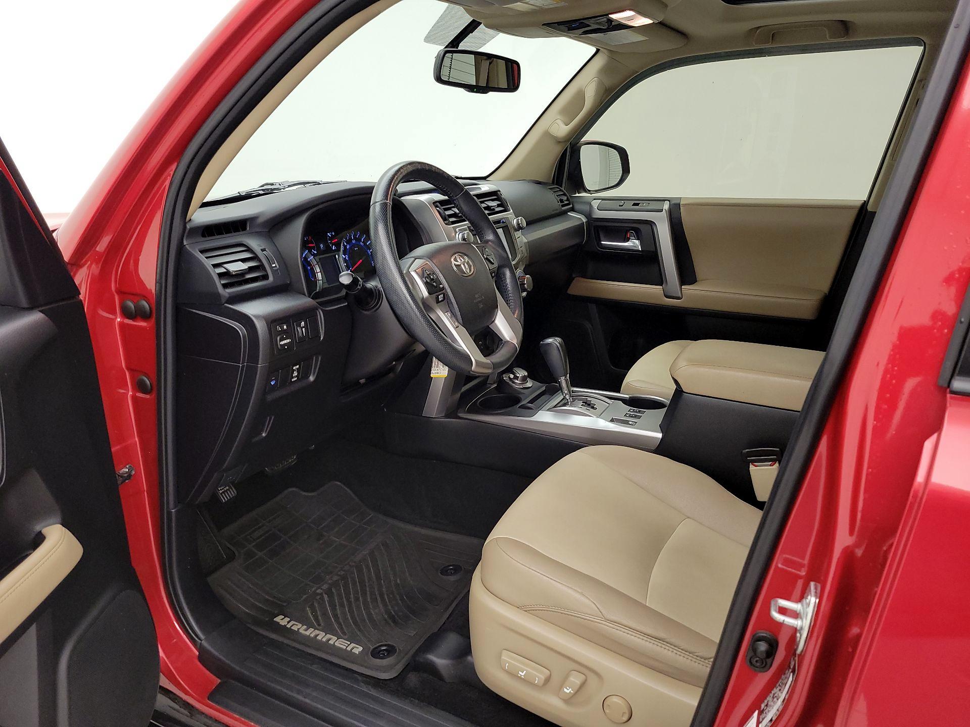 Thumbnail: 2016 Toyota 4Runner - 11