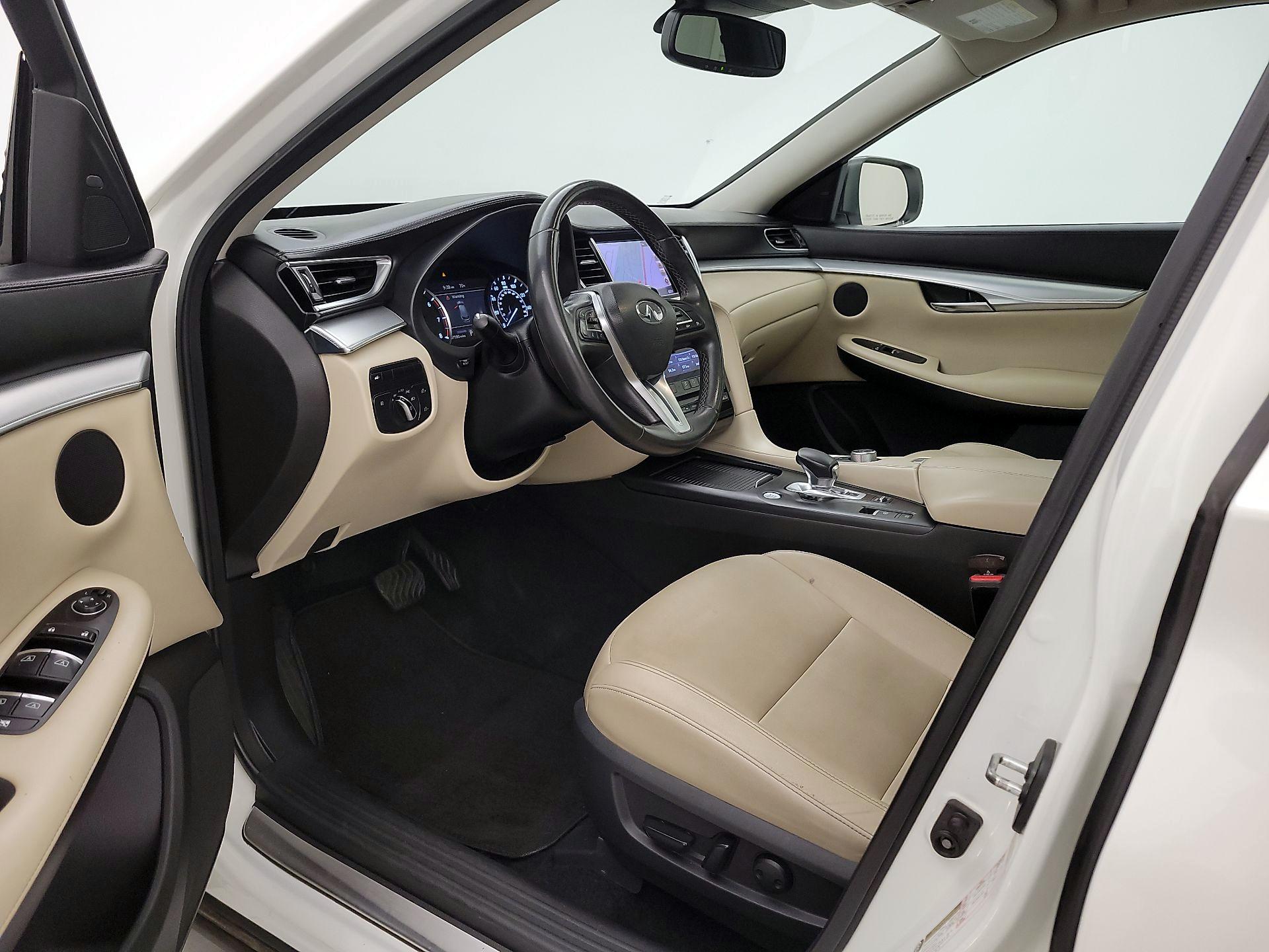 Thumbnail: 2019 INFINITI QX50 - 11