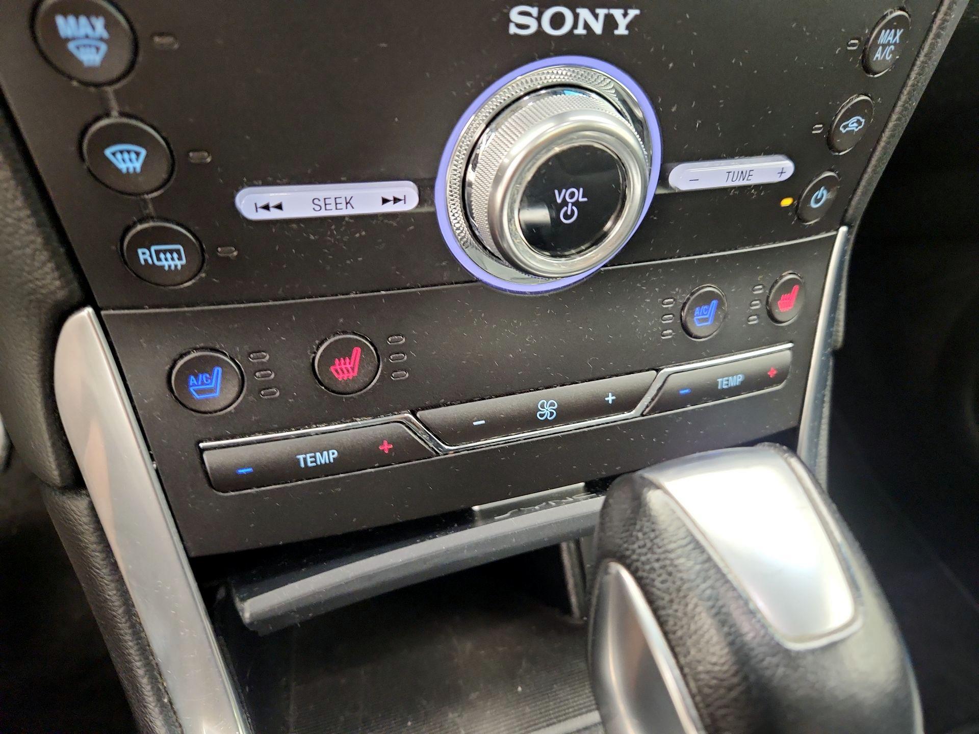 Thumbnail: 2017 Ford Edge - 17