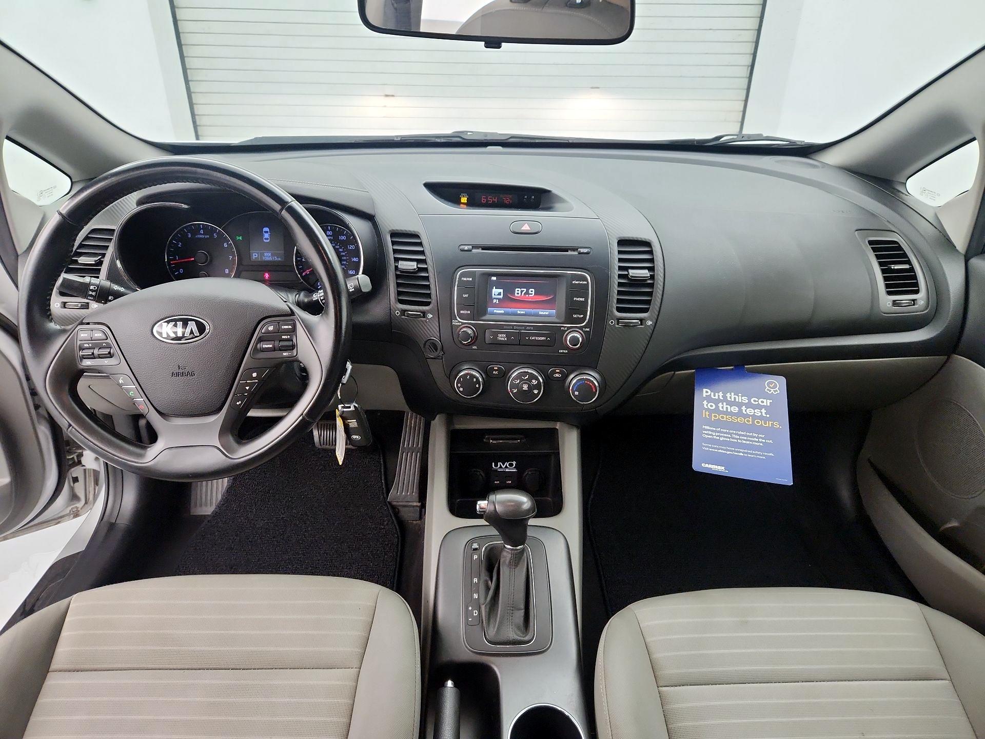 Thumbnail: 2015 Kia Forte - 9
