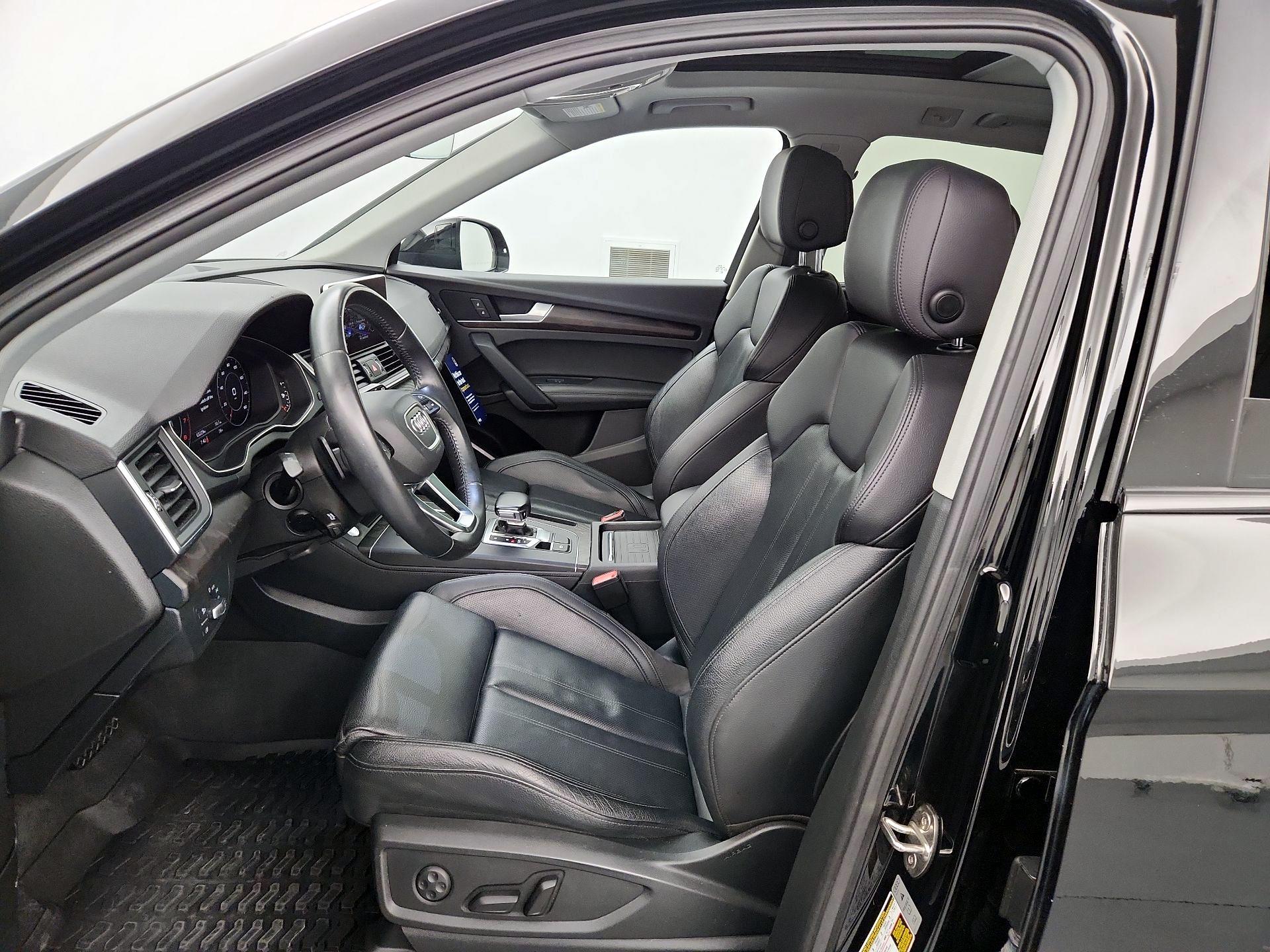 Thumbnail: 2019 Audi Q5 - 11