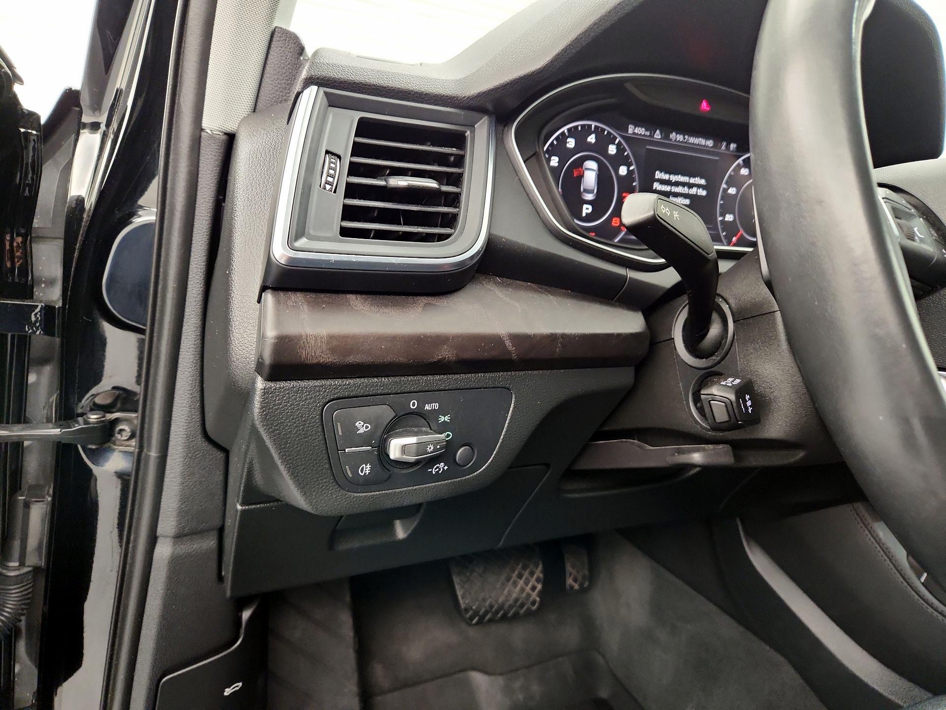 Thumbnail: 2019 Audi Q5 - 13