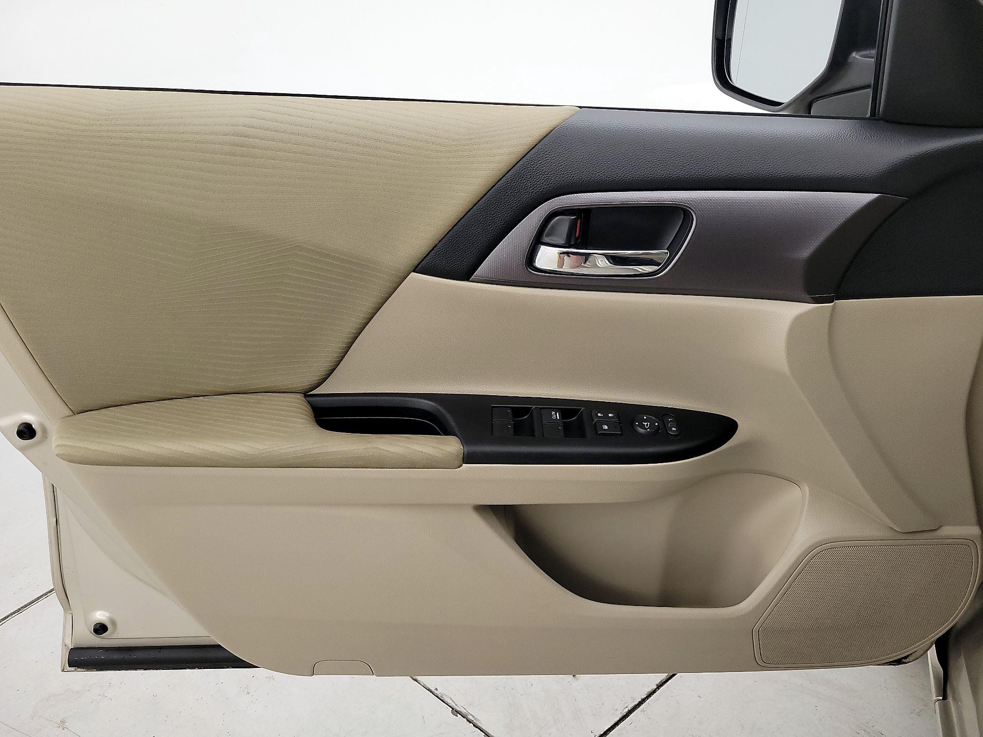Thumbnail: 2014 Honda Accord - 12